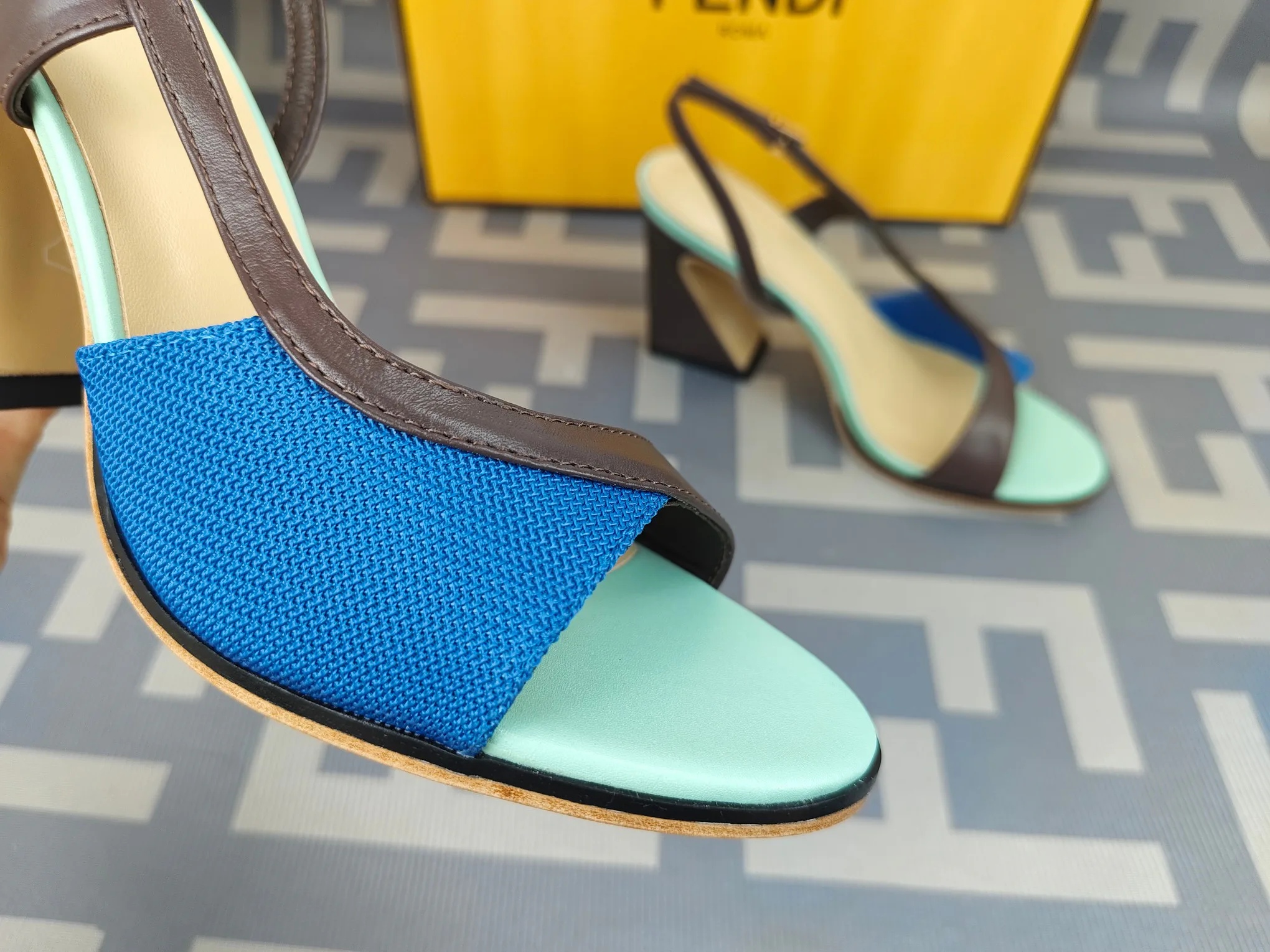 Туфли Женские Fendi 11776679