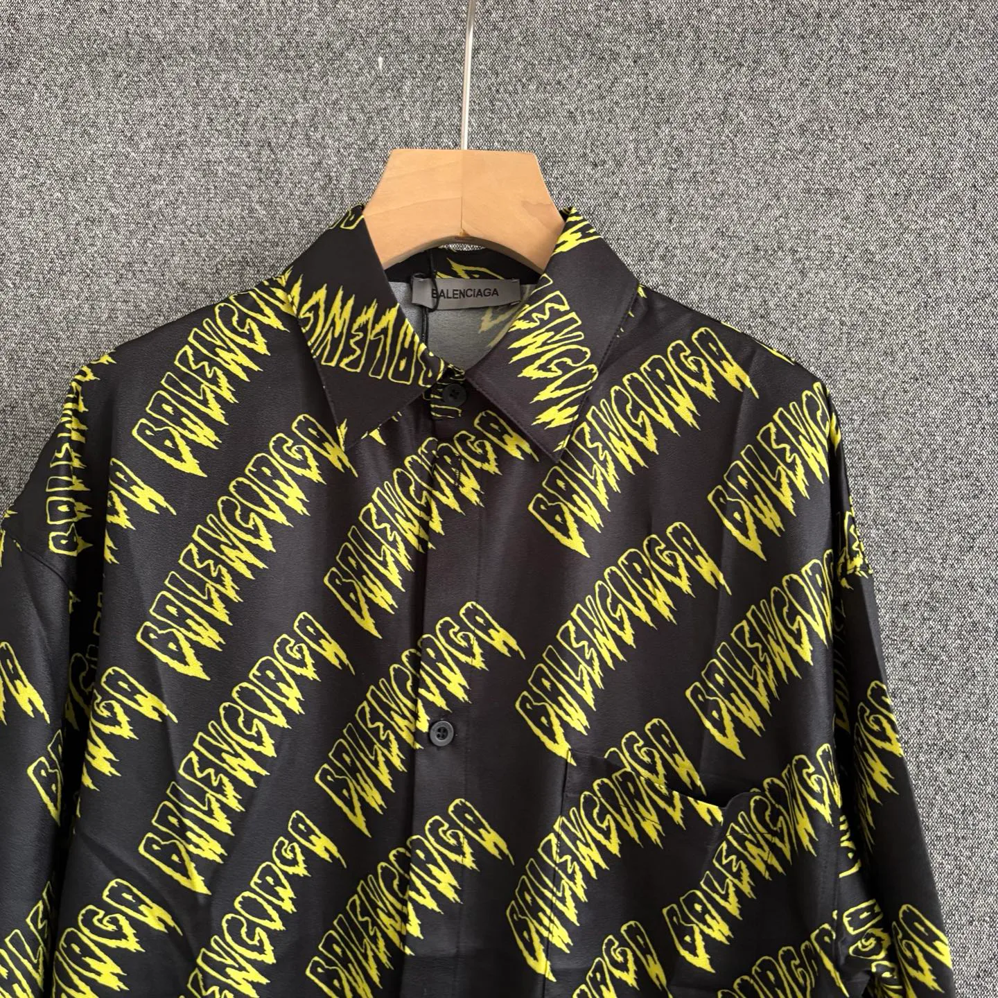 Рубашки Женские Balenciaga 13110713