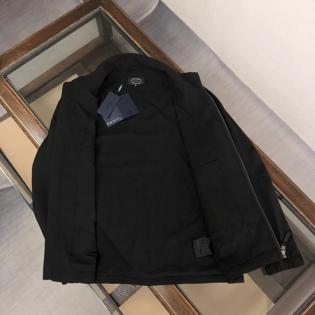 Куртки И Пуховики Мужские Prada 13230394