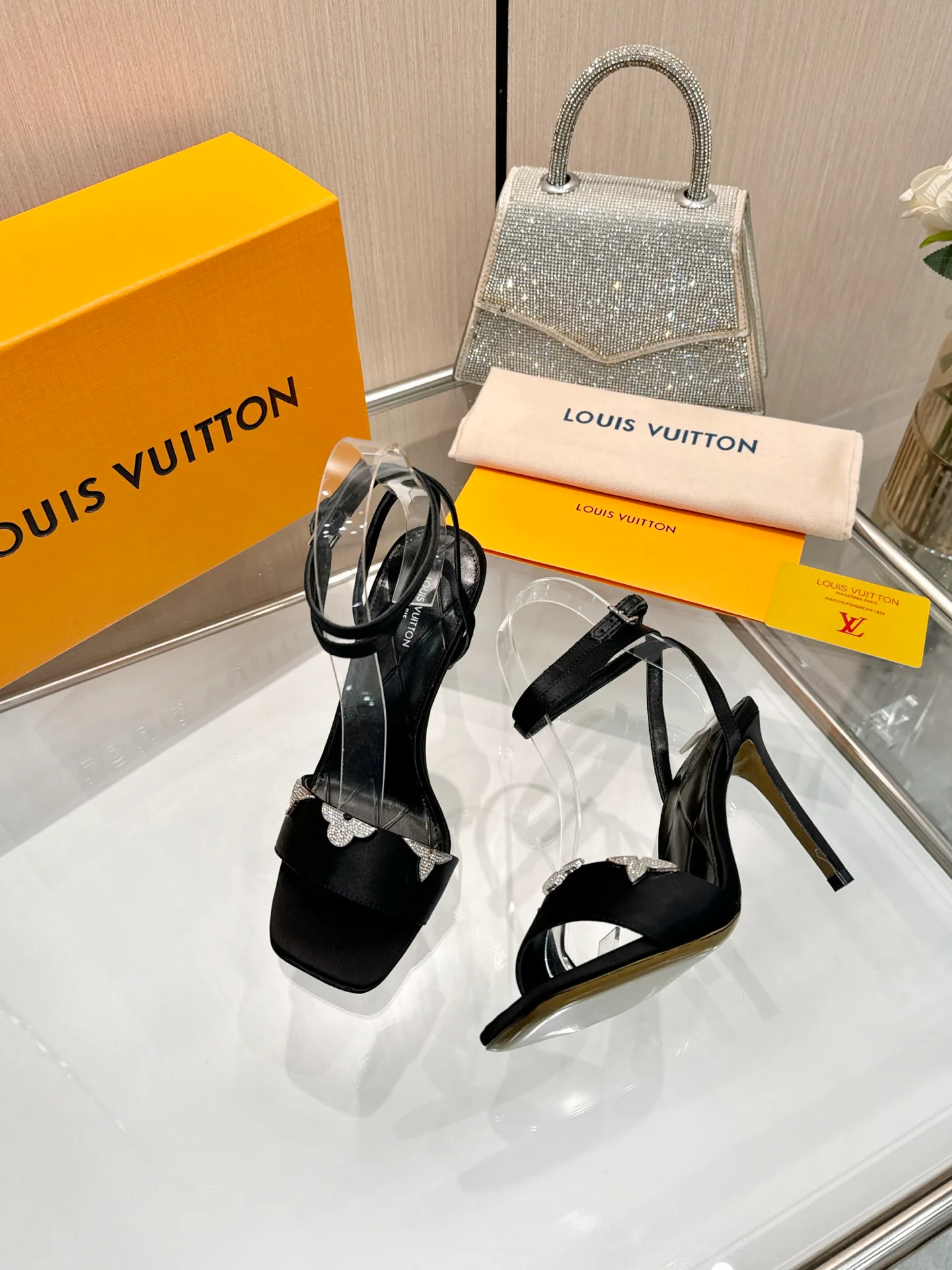 Босоножки Женские Louis Vuitton 3120954