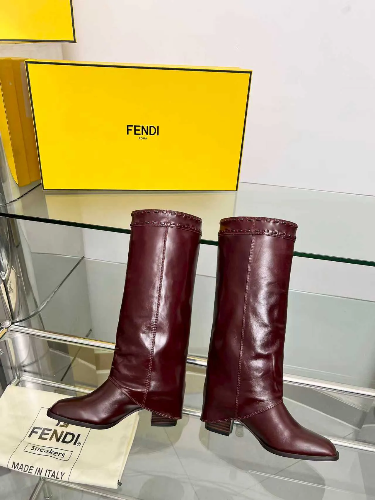 Сапоги Женские Fendi 18104318