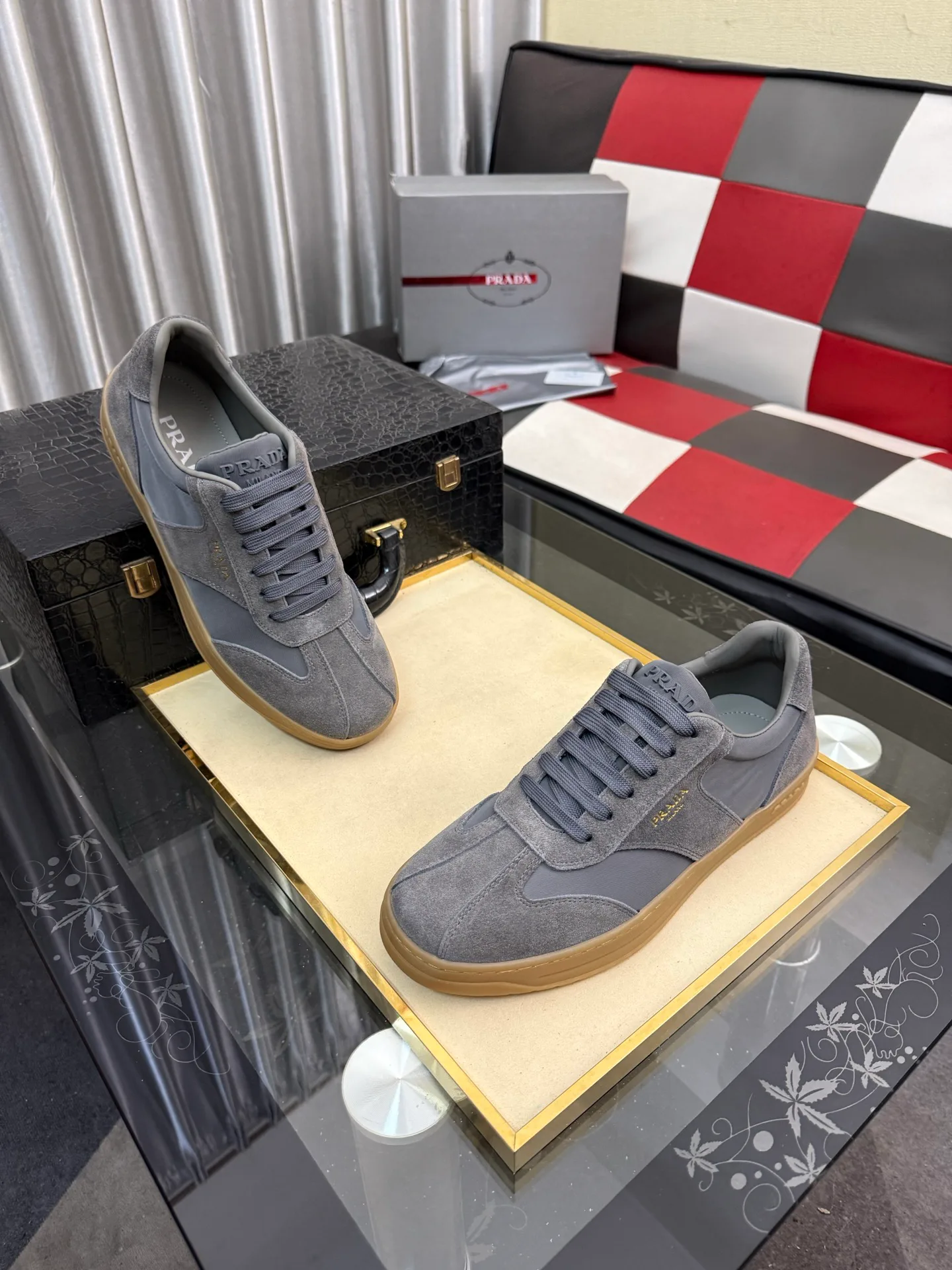 Кроссовки Мужские Prada 18346804
