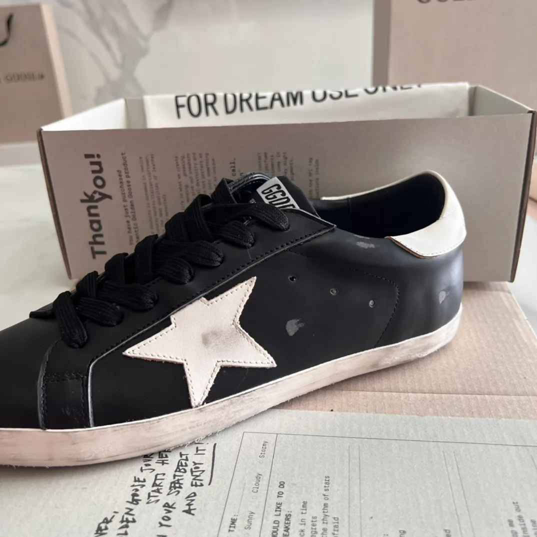 Кроссовки Женские Golden Goose 16995647
