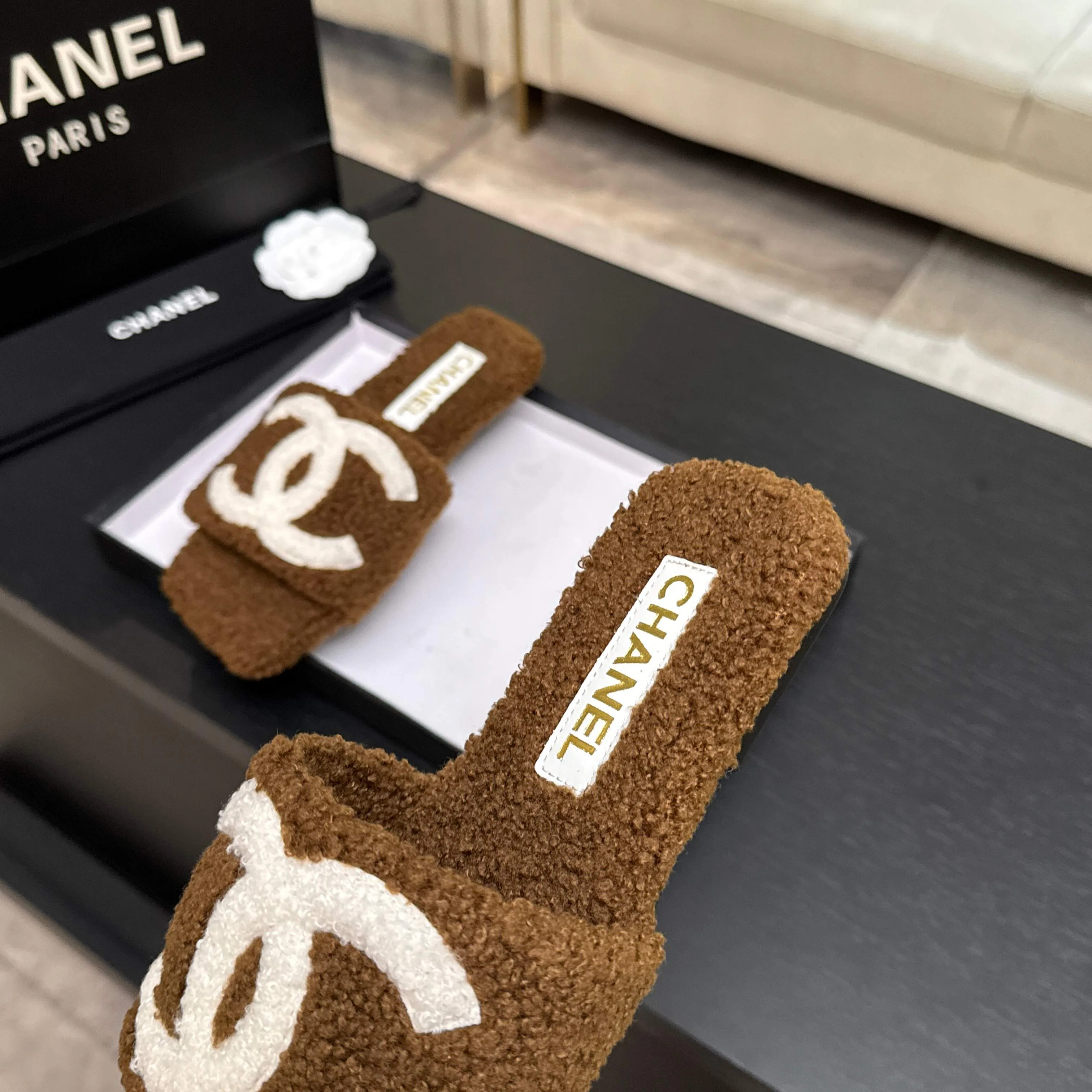 Тапочки Женские Chanel 18501008
