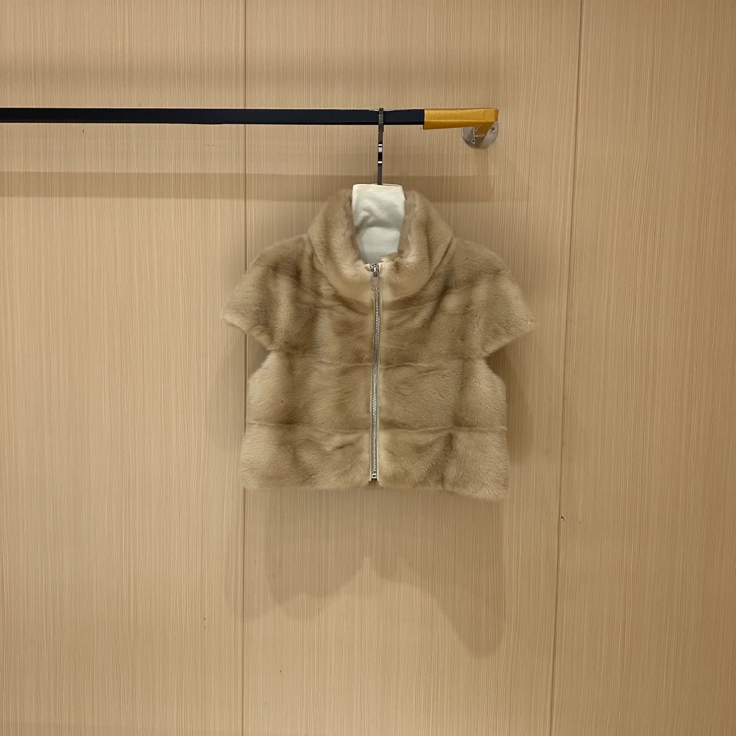 Шубы Женские Christian Dior 1859243