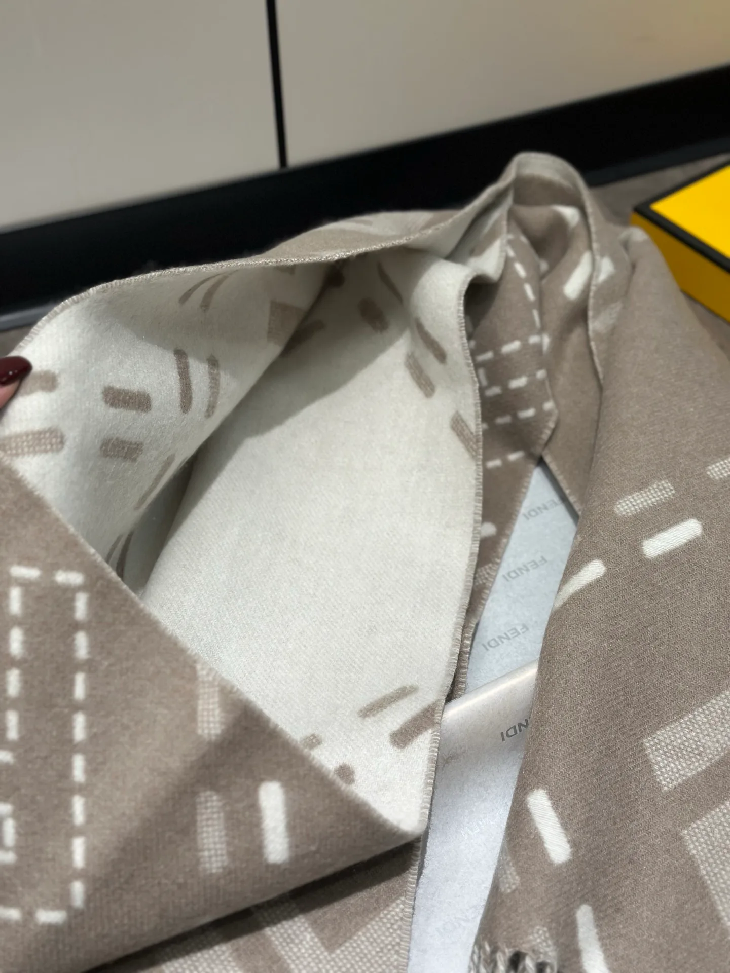 Шарфы Fendi 1686369