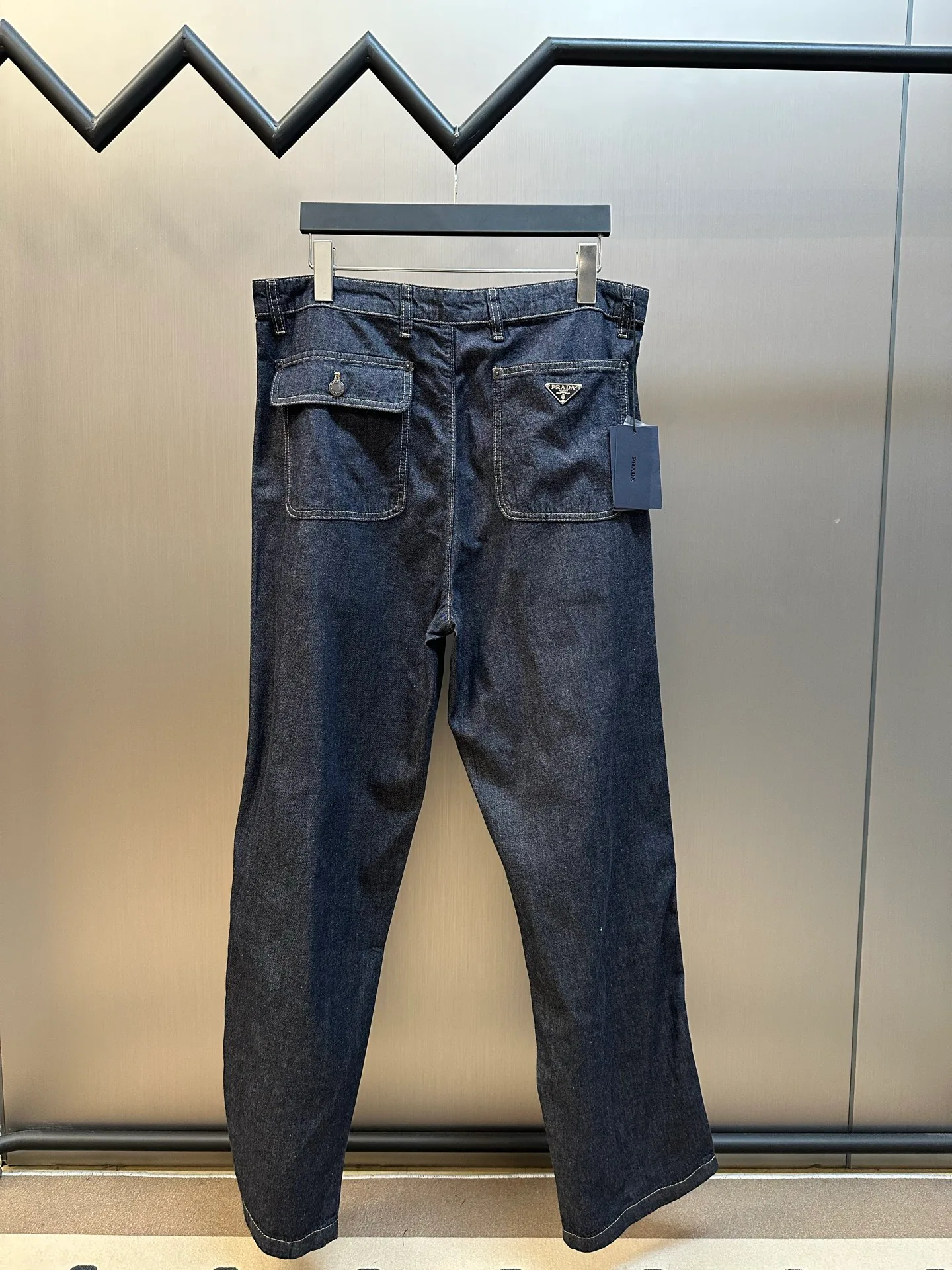 Джинсы Мужские Prada 18178857