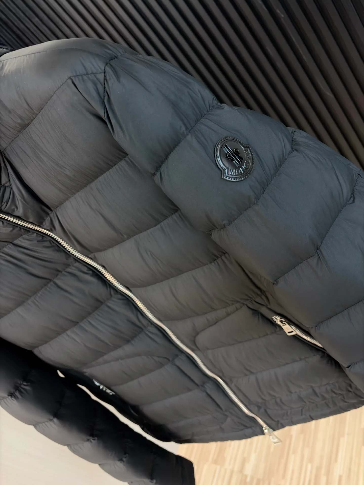 Куртки И Пуховики Женские Moncler 18188488