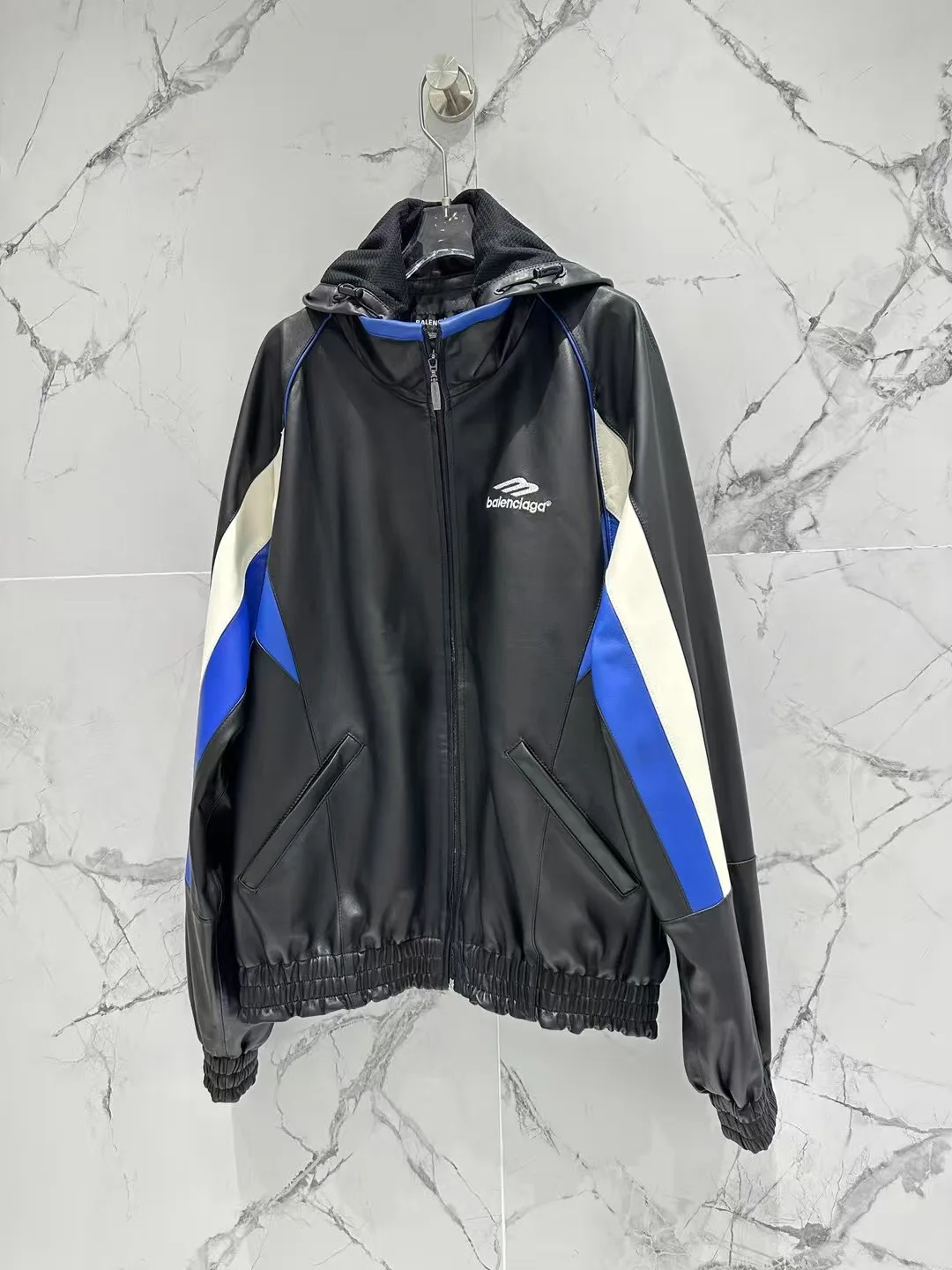 Кожаные Куртки И Дублёнки Женские Balenciaga 11544816