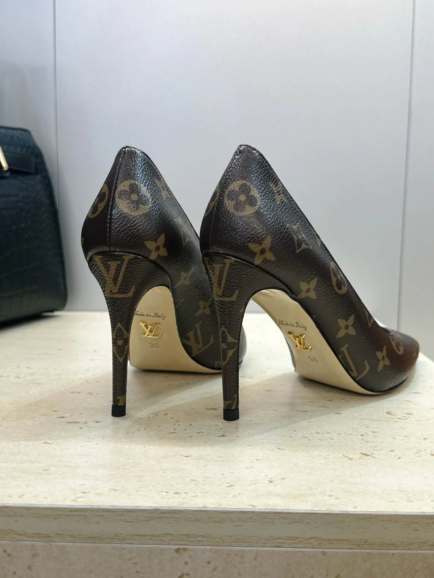 Туфли Женские Louis Vuitton 13346480