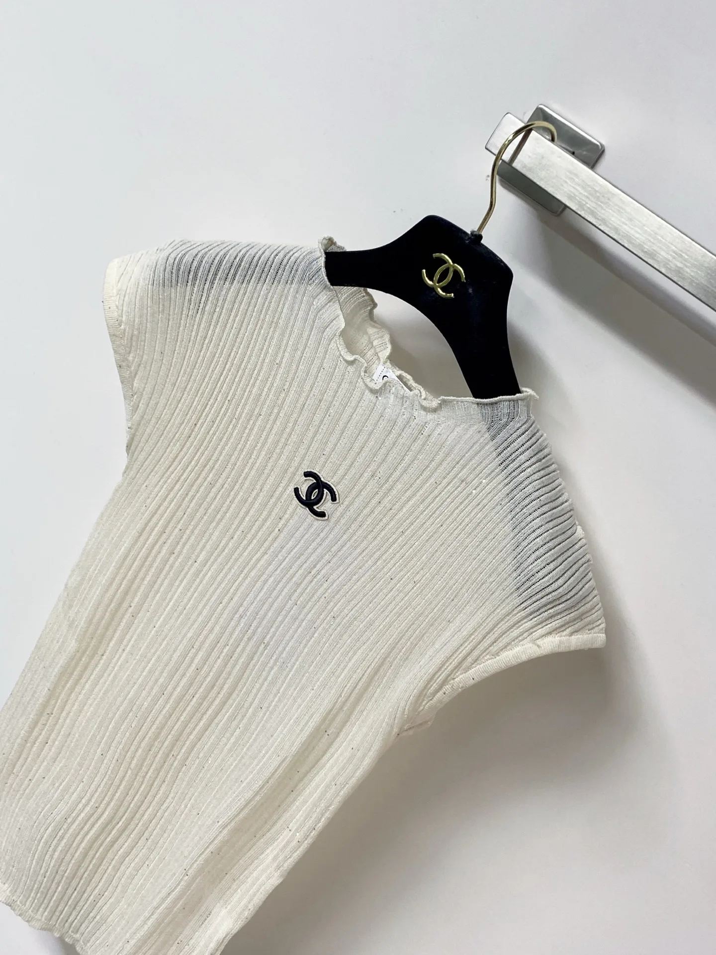 Жилеты Женские Chanel 11868409