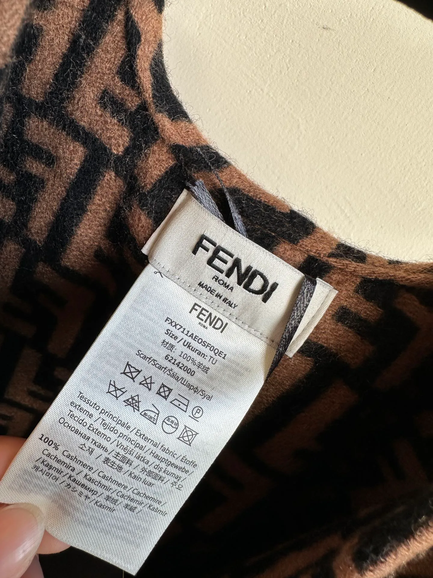 Шарфы Fendi 1813582