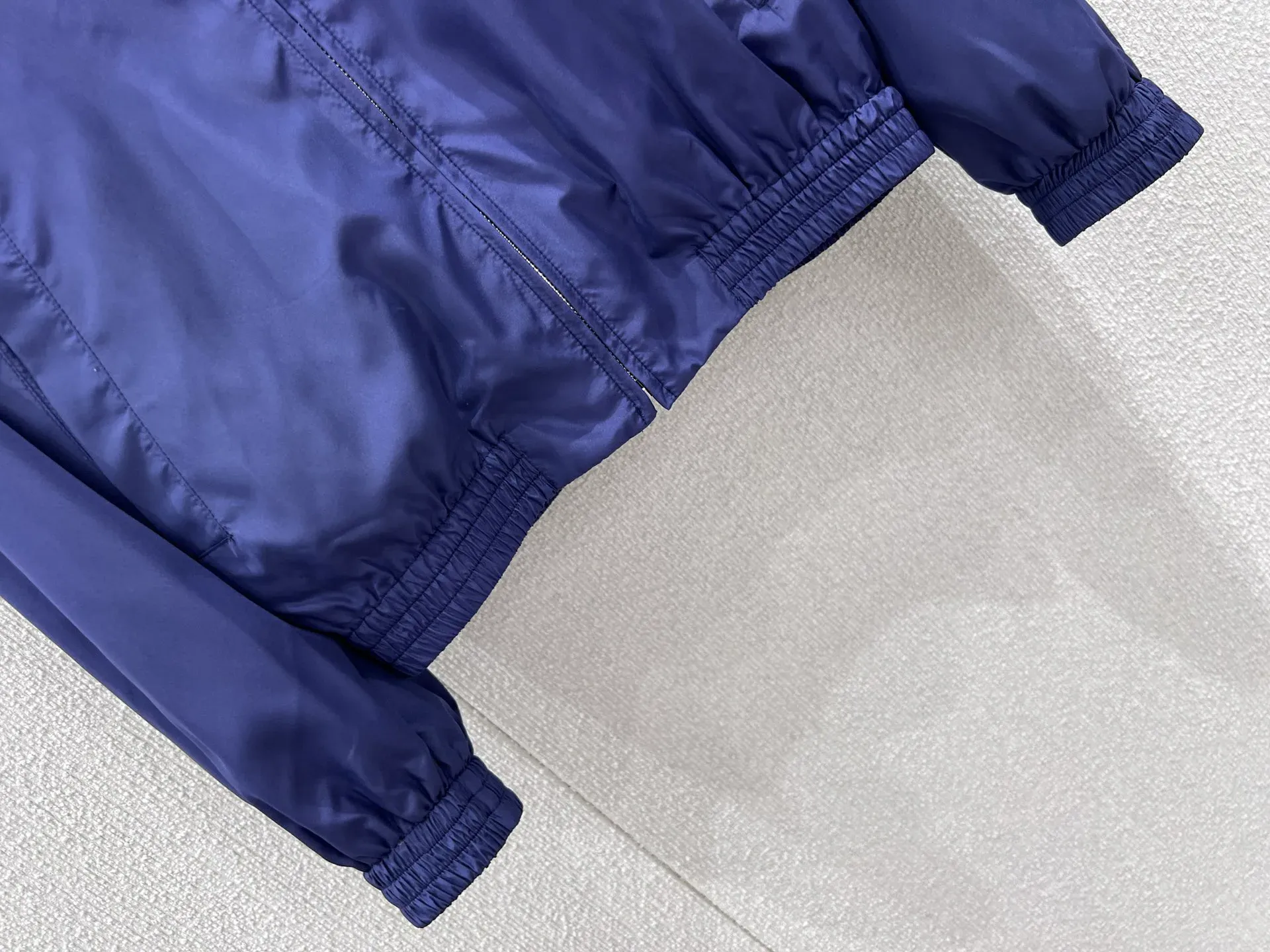 Куртки И Пуховики Женские Miu Miu 5414328