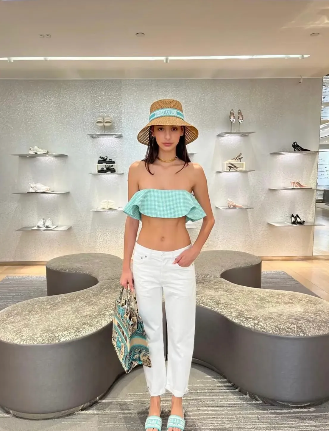 Головные Уборы Christian Dior 13569660