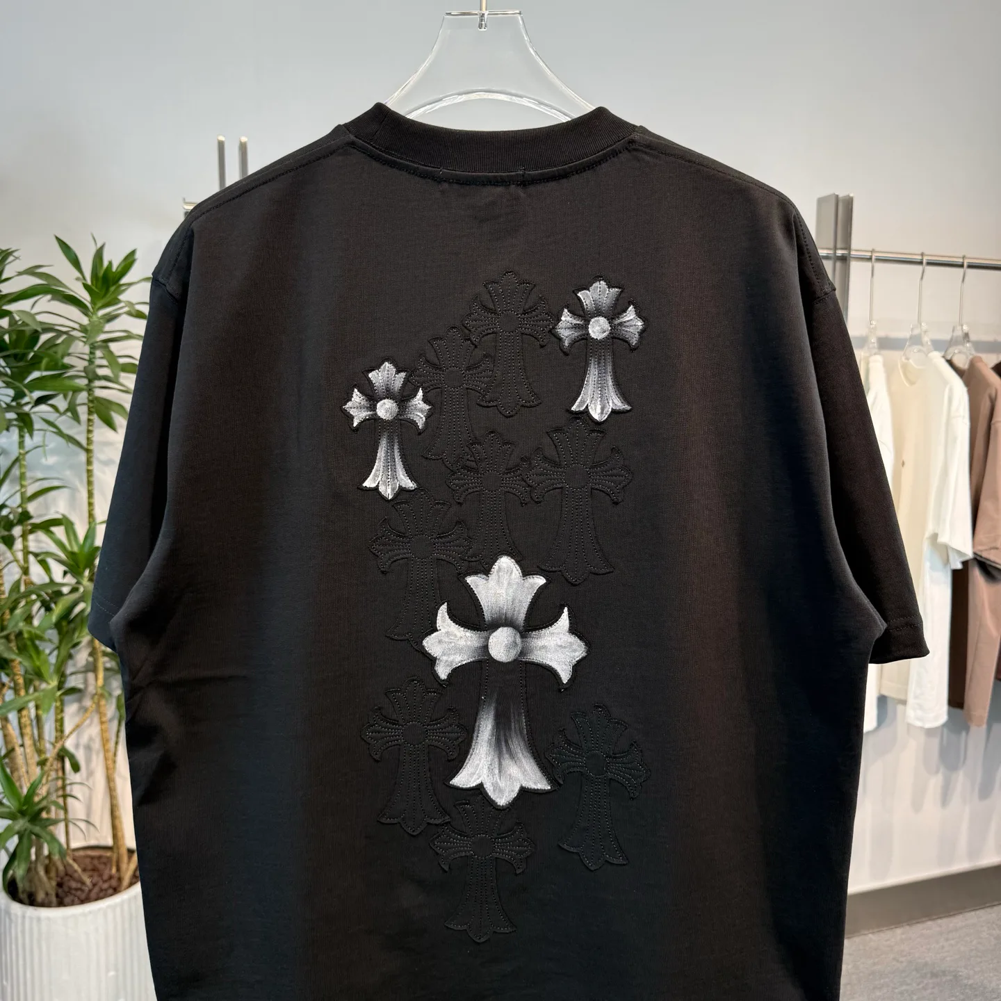 Футболки Женские Chrome Hearts 5059352