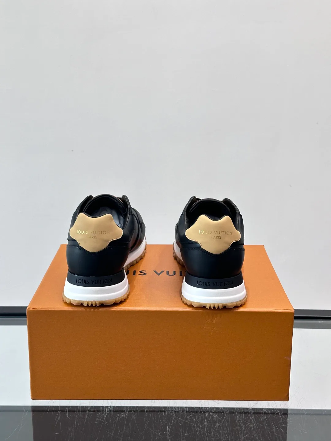 Кроссовки Мужские Louis Vuitton 11221889
