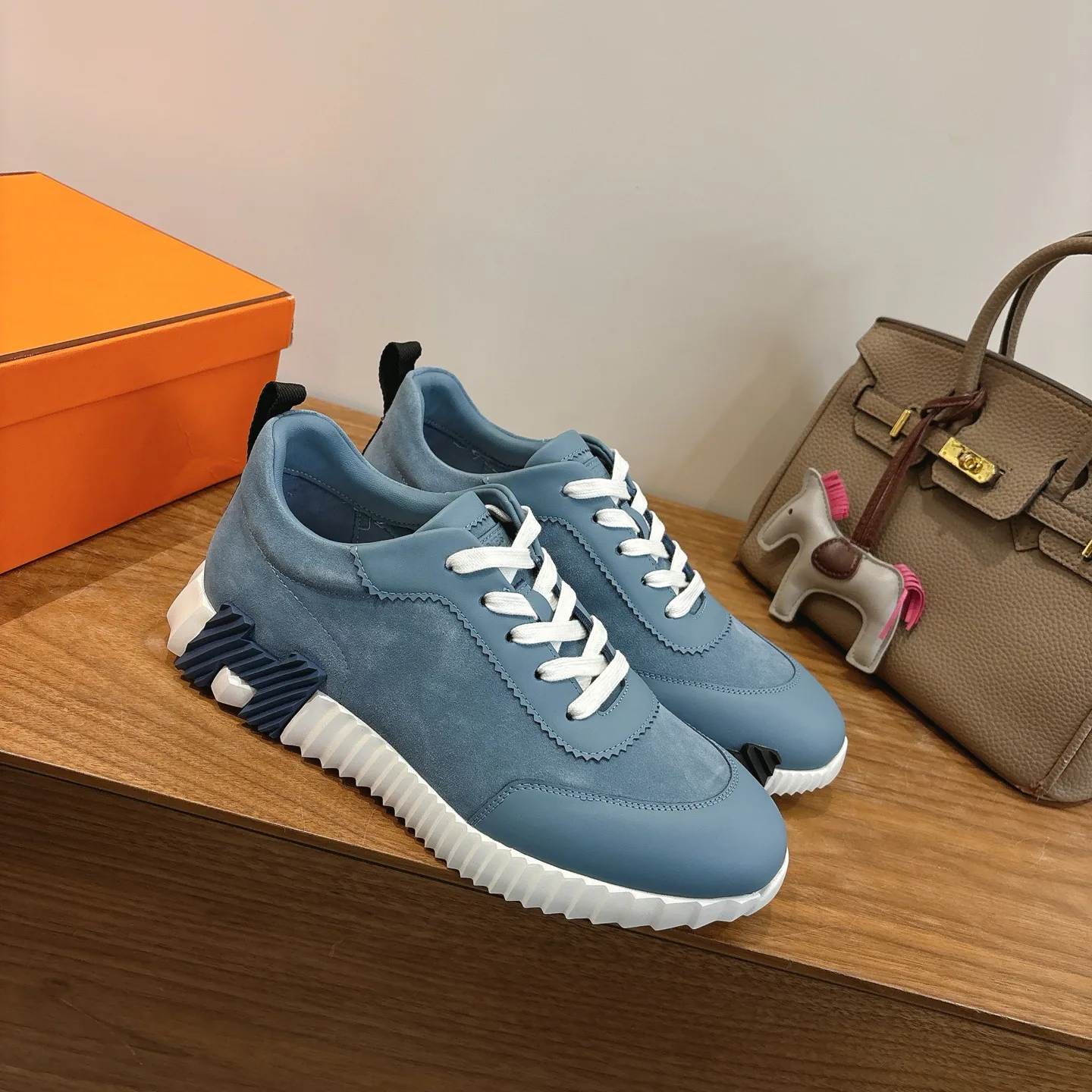 Кроссовки Женские Hermes 9914970