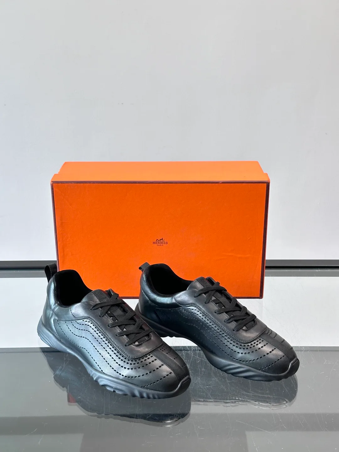 Кроссовки Женские Hermes 17439913