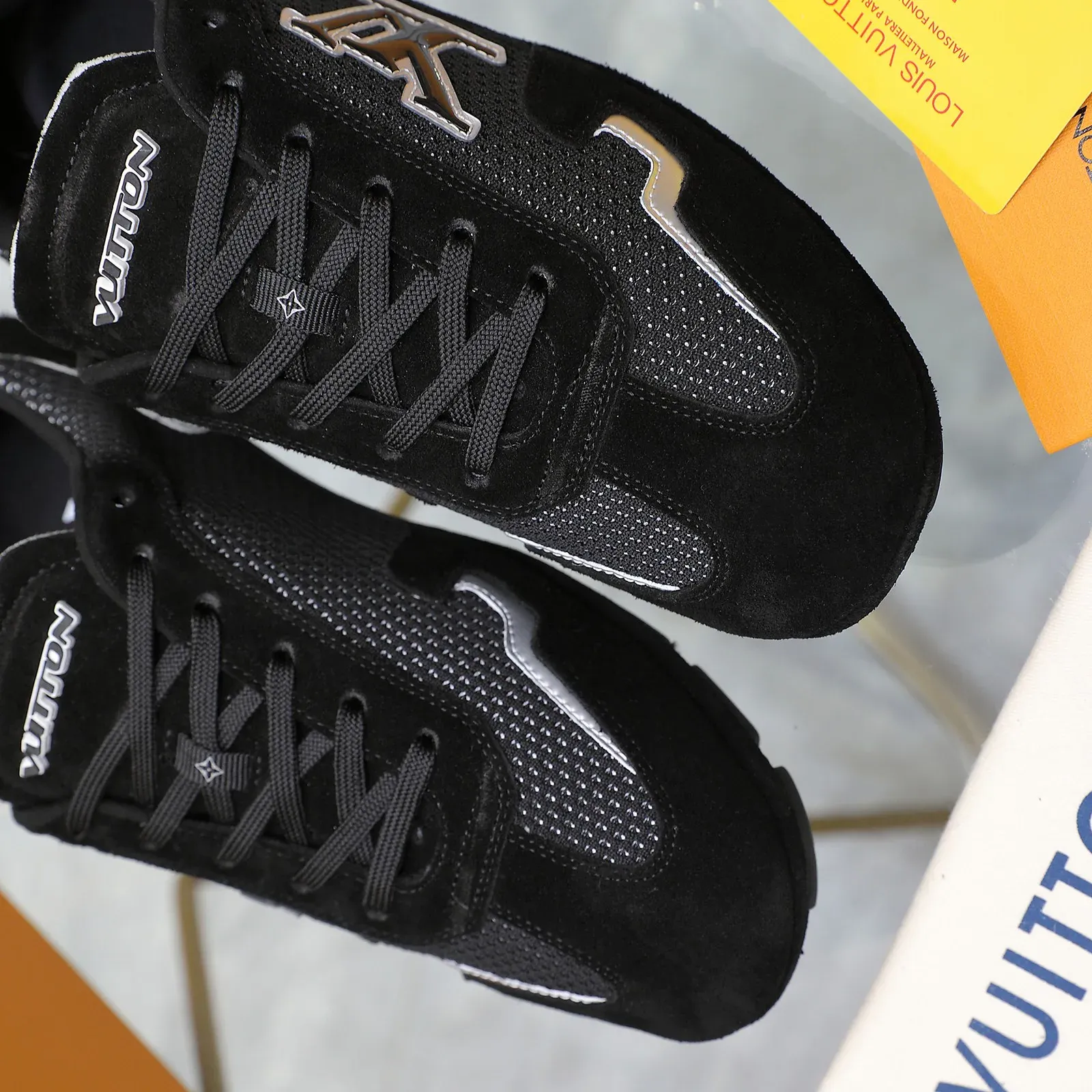 Кроссовки Мужские Louis Vuitton 77513