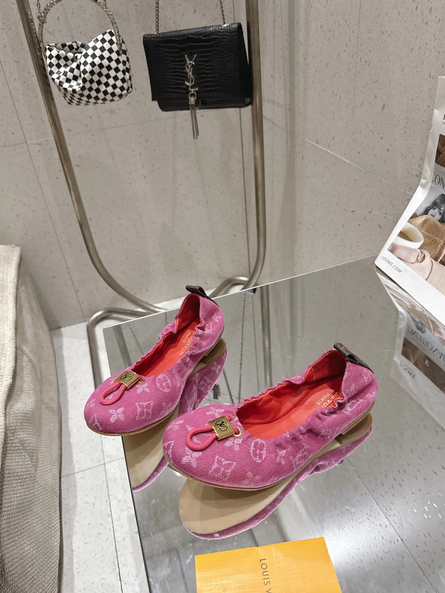 Балетки Женские Louis Vuitton 17524758