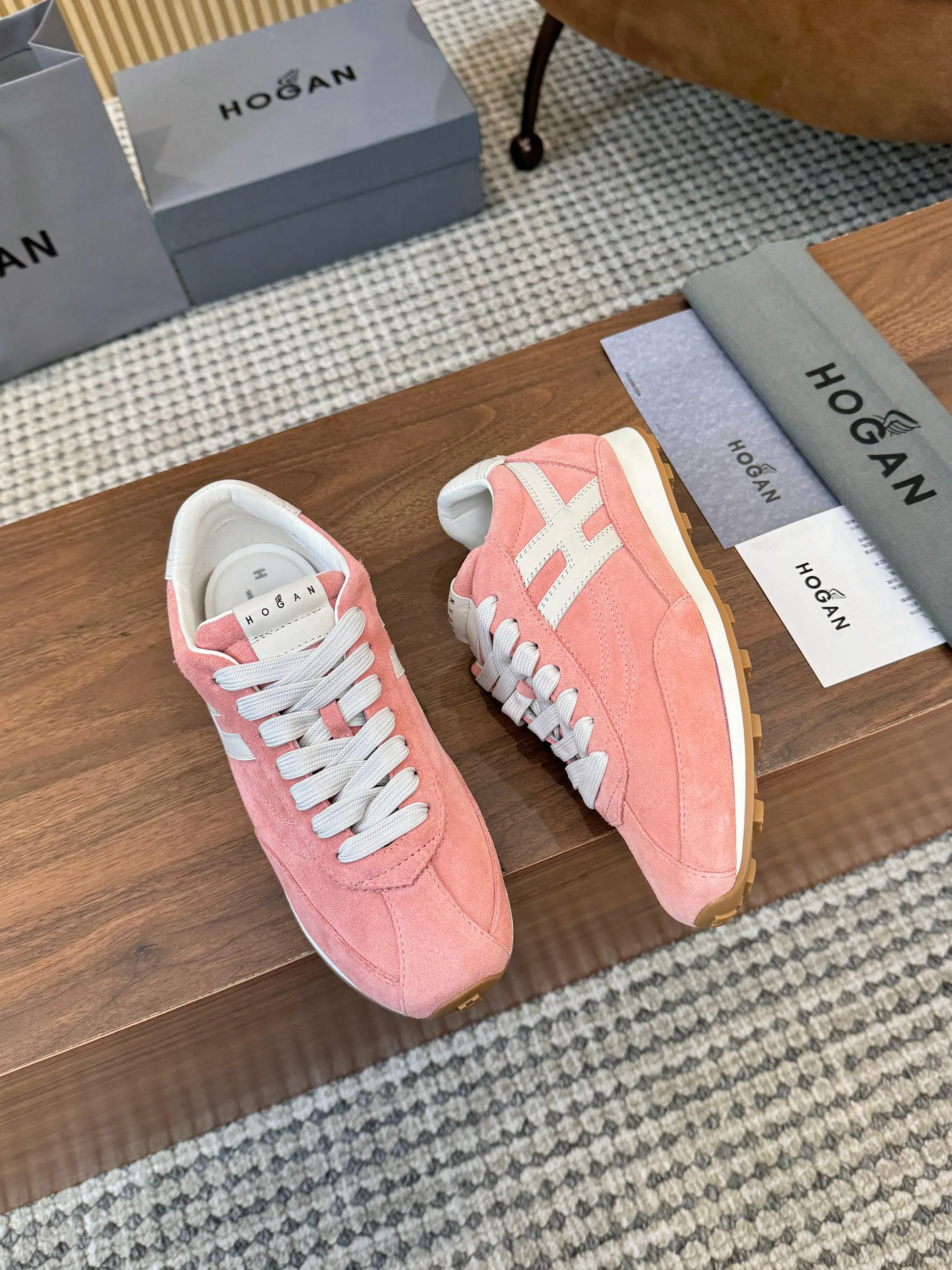 Кроссовки Женские Hogan 11745754