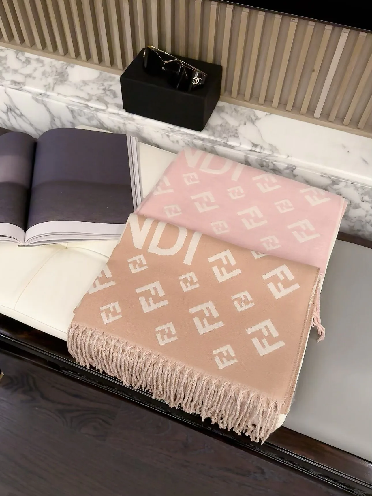 Шарфы Fendi 18427091