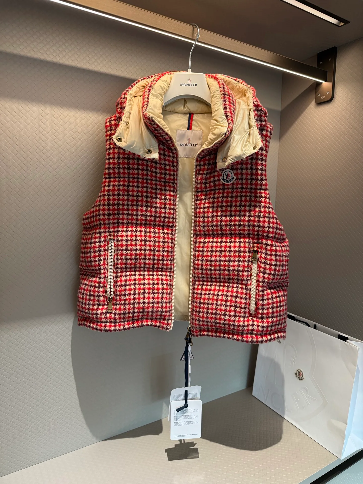 Жилеты Женские Moncler 18536471