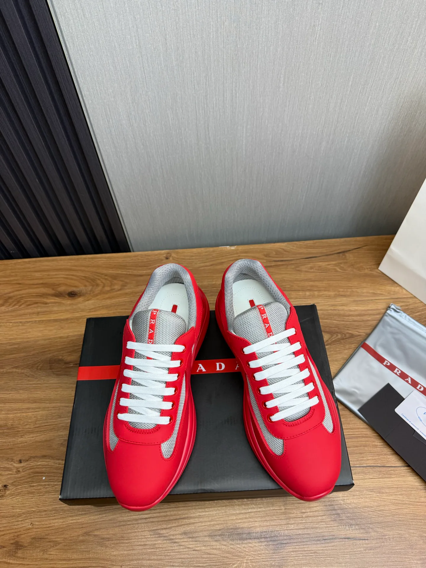 Кроссовки Женские Prada 1261595