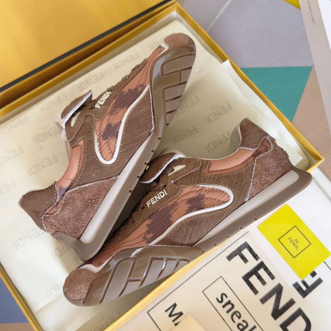 Кроссовки Женские Fendi 217579