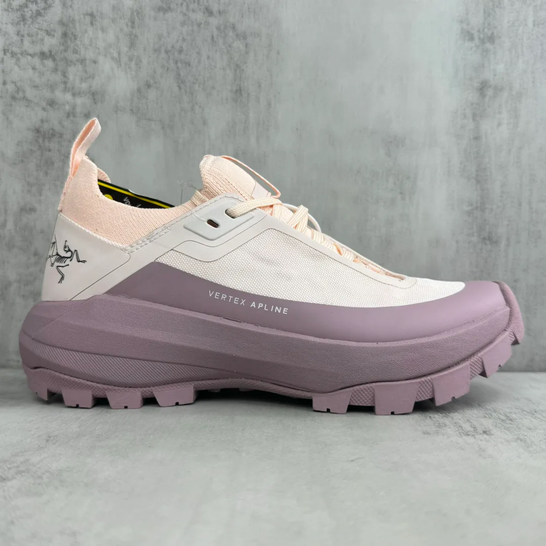 Кроссовки Женские Arcteryx 17819896