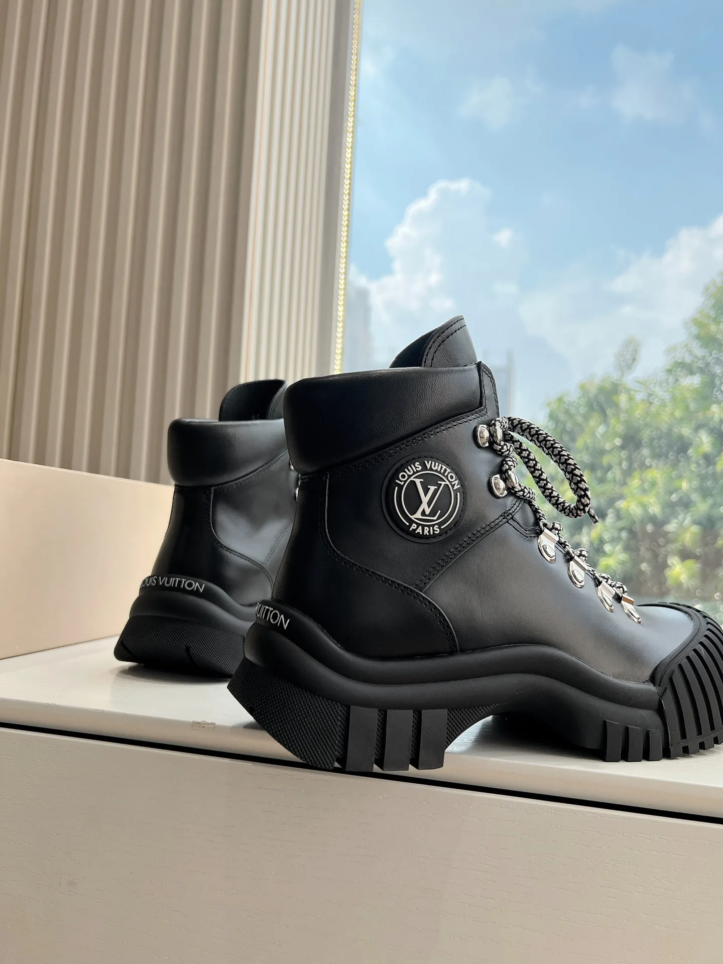 Кроссовки Женские Louis Vuitton 50715