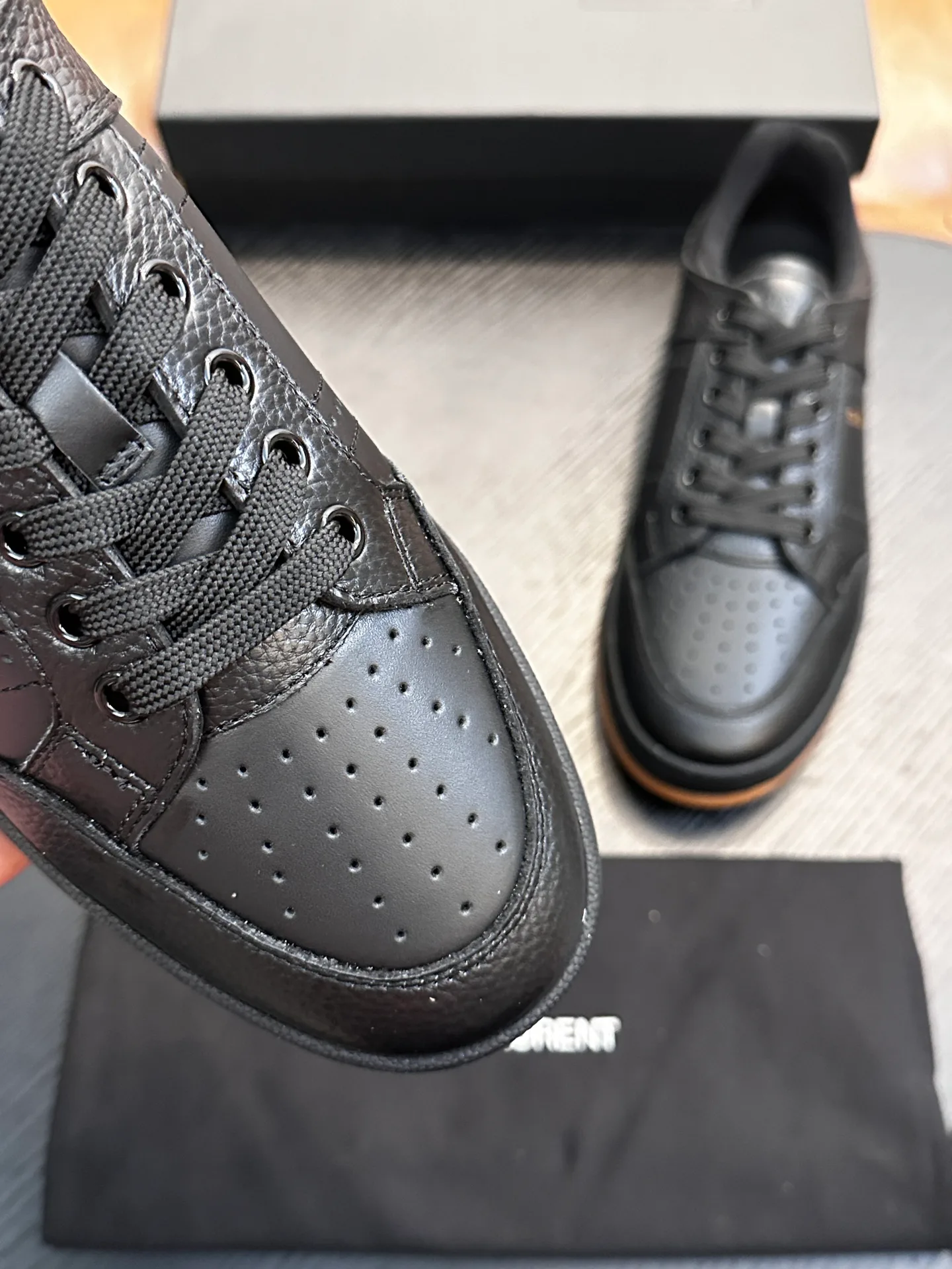 Кроссовки Мужские Saint Laurent 141465