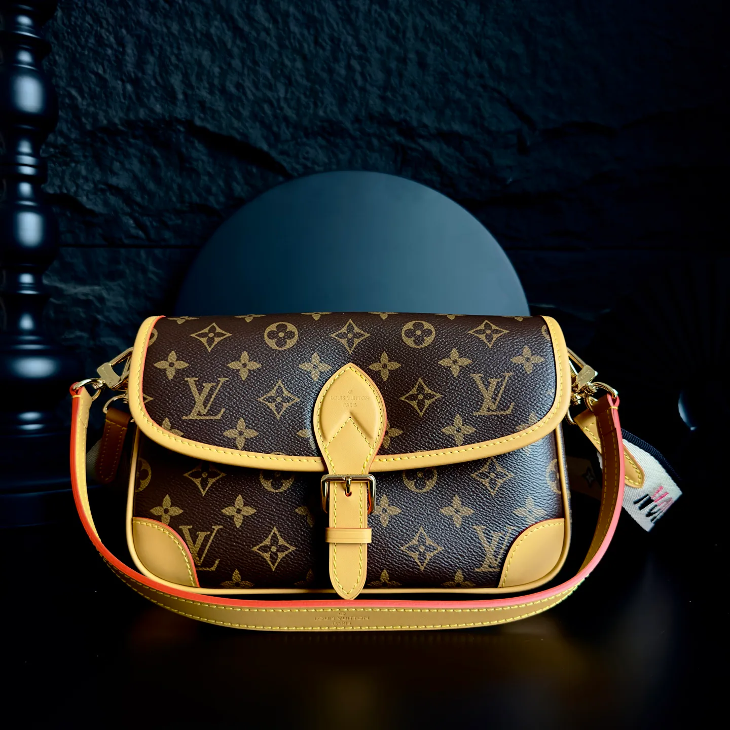 Классические Сумки Женские Louis Vuitton 11508439