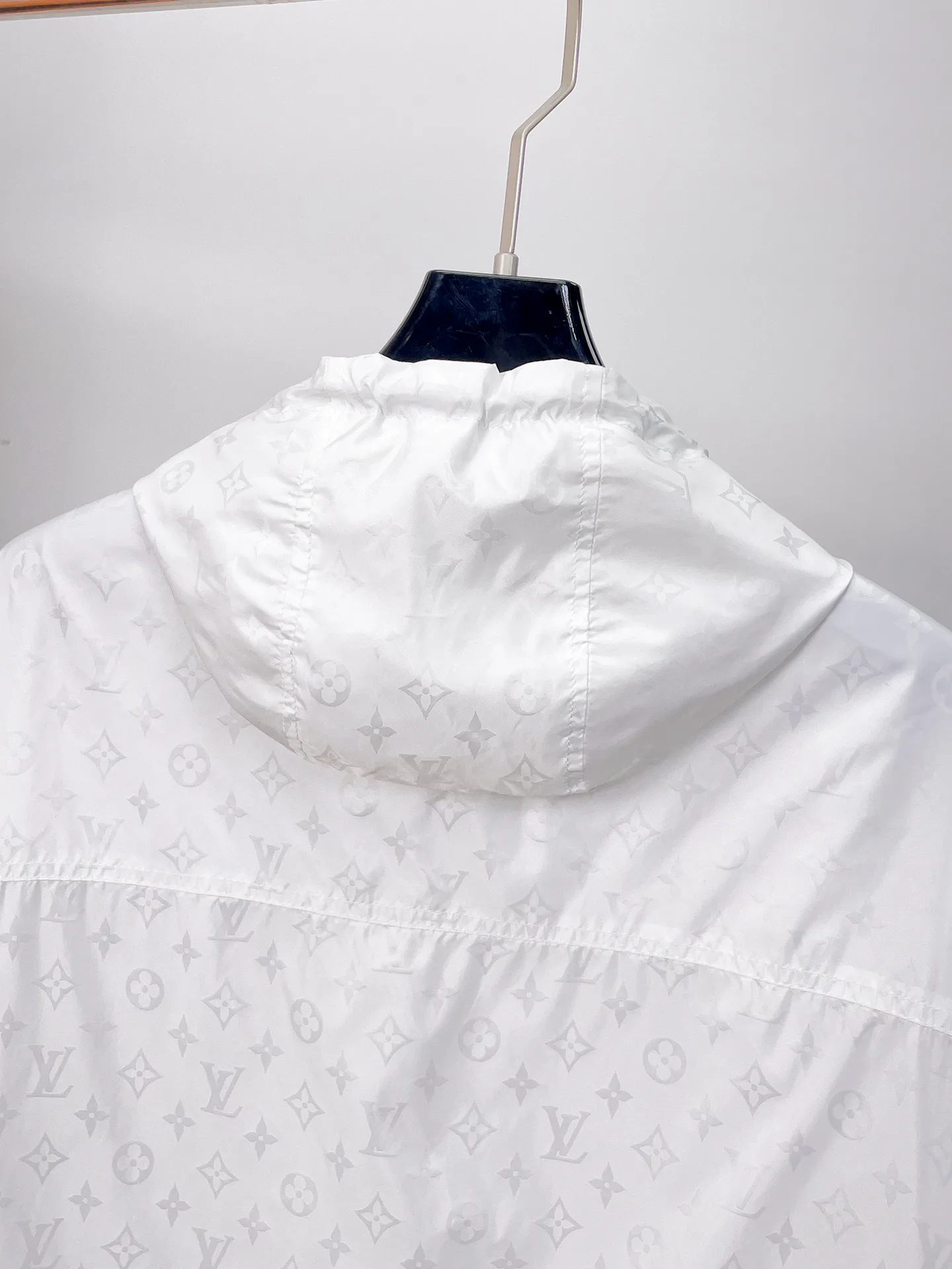 Куртки И Пуховики Мужские Louis Vuitton 18191458