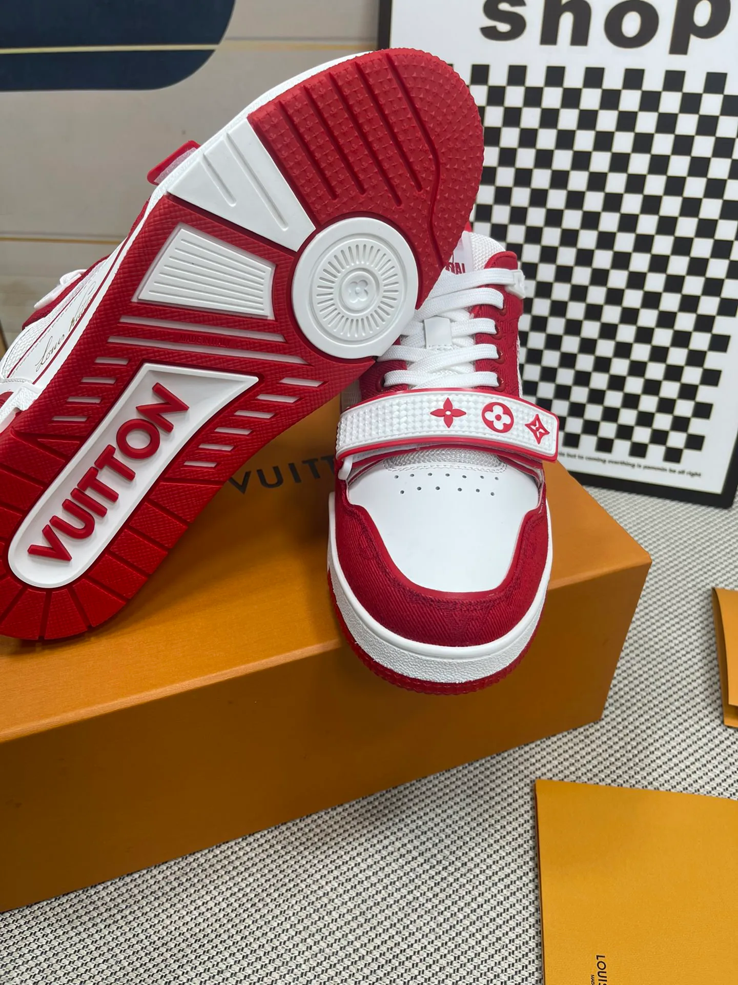 Кроссовки Женские Louis Vuitton 155234