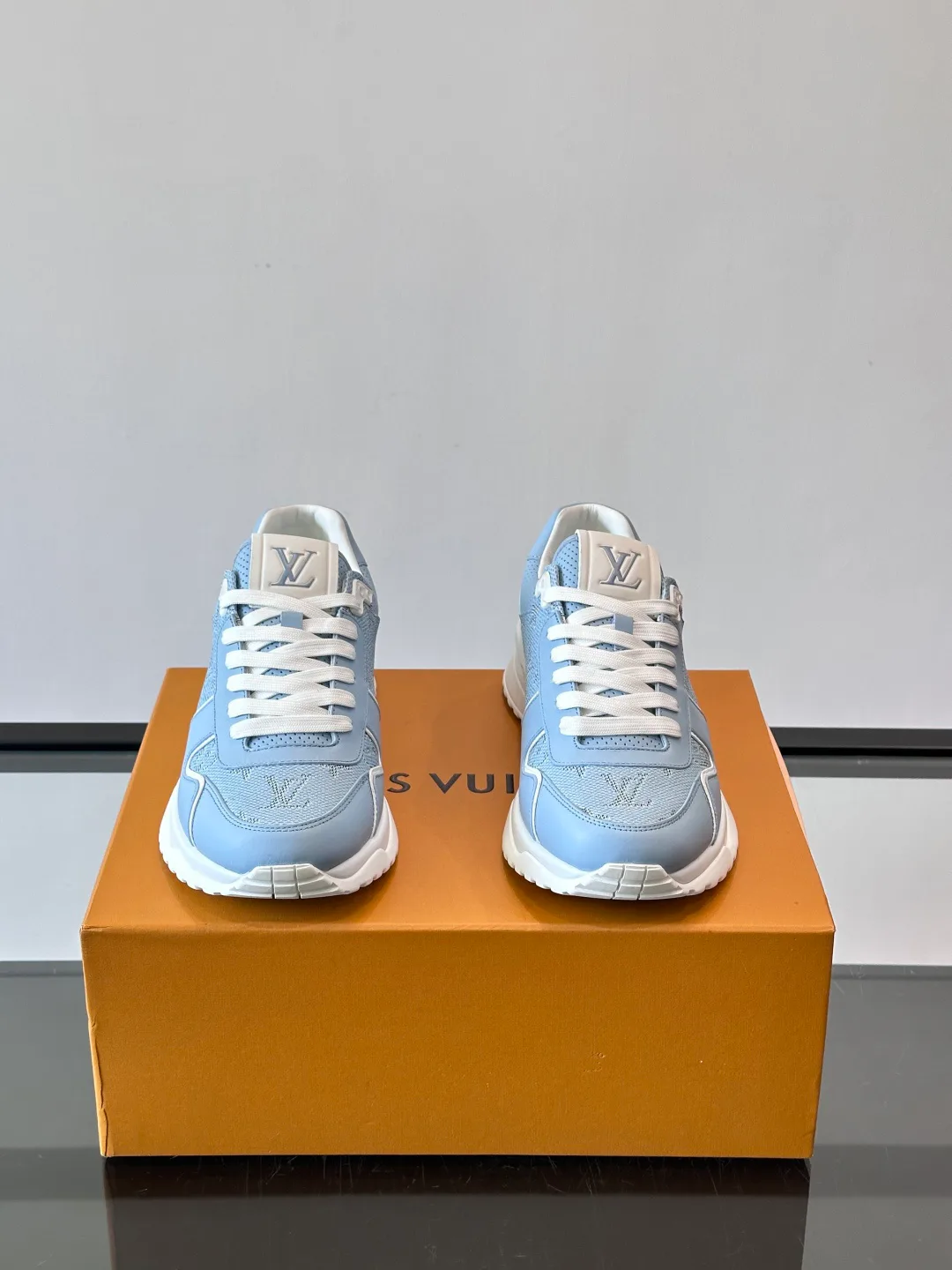 Кроссовки Мужские Louis Vuitton 1729409