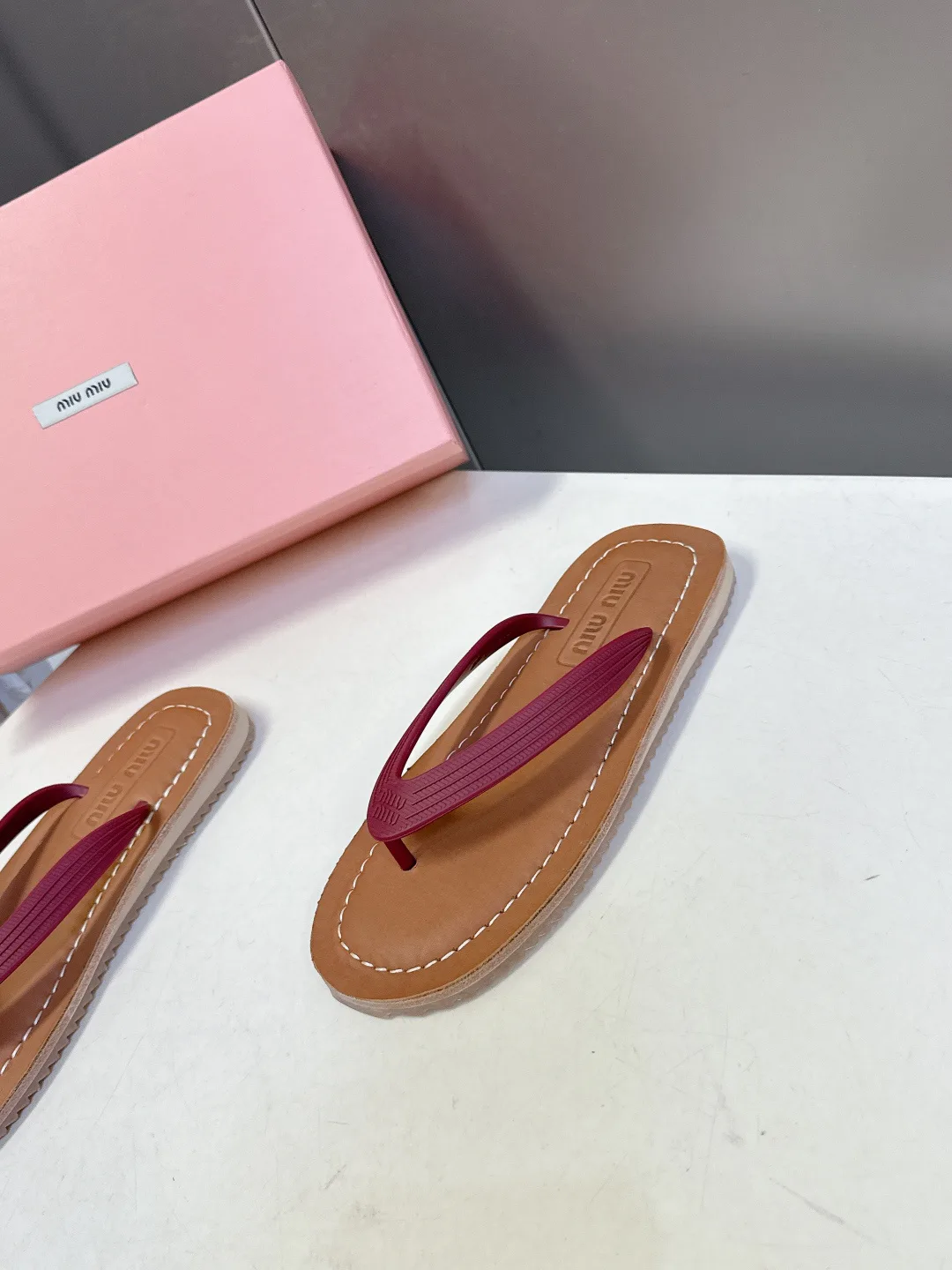 Шлепанцы Женские Miu Miu 13332465