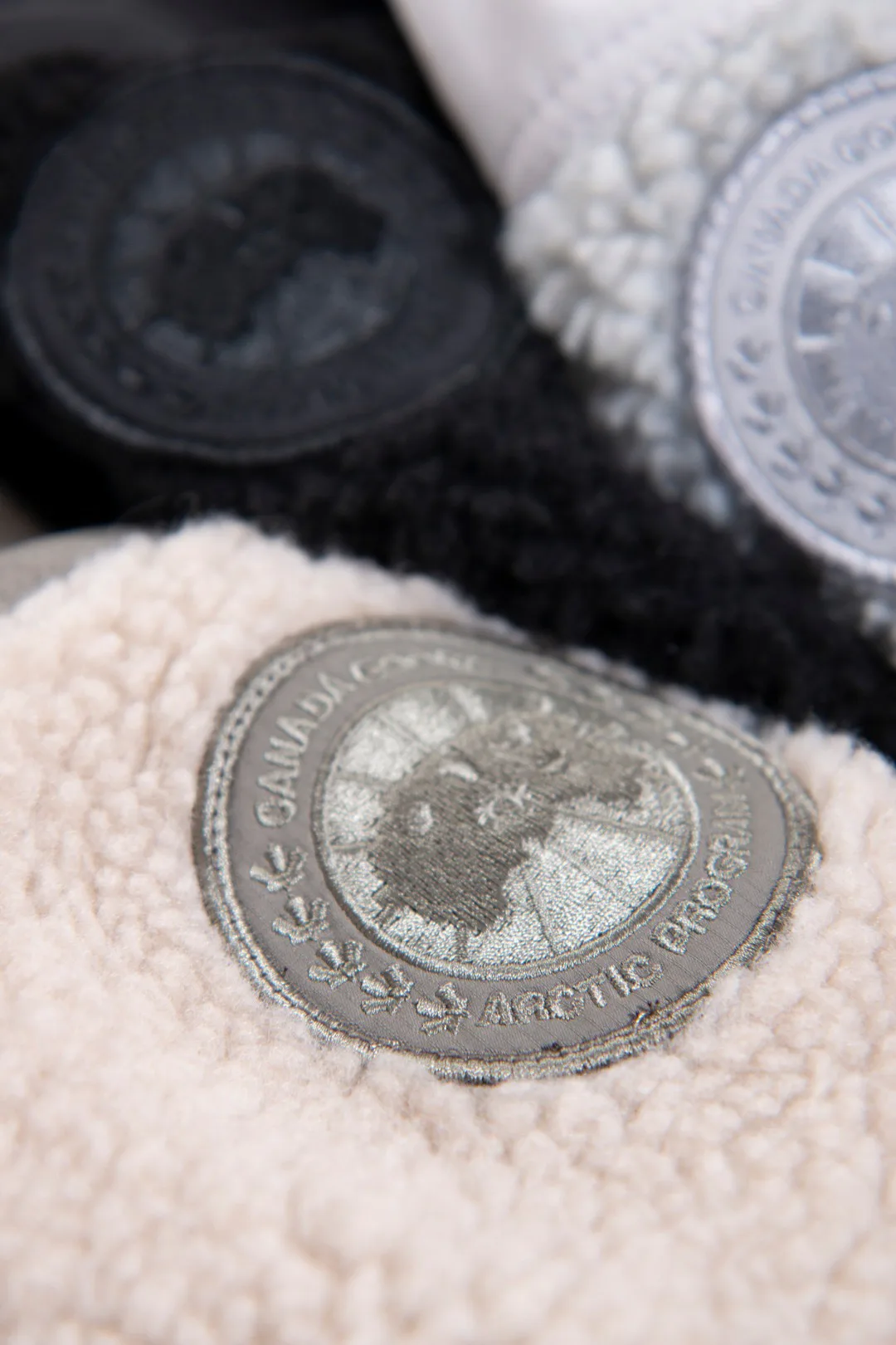 Куртки И Пуховики Женские Canada Goose 687137