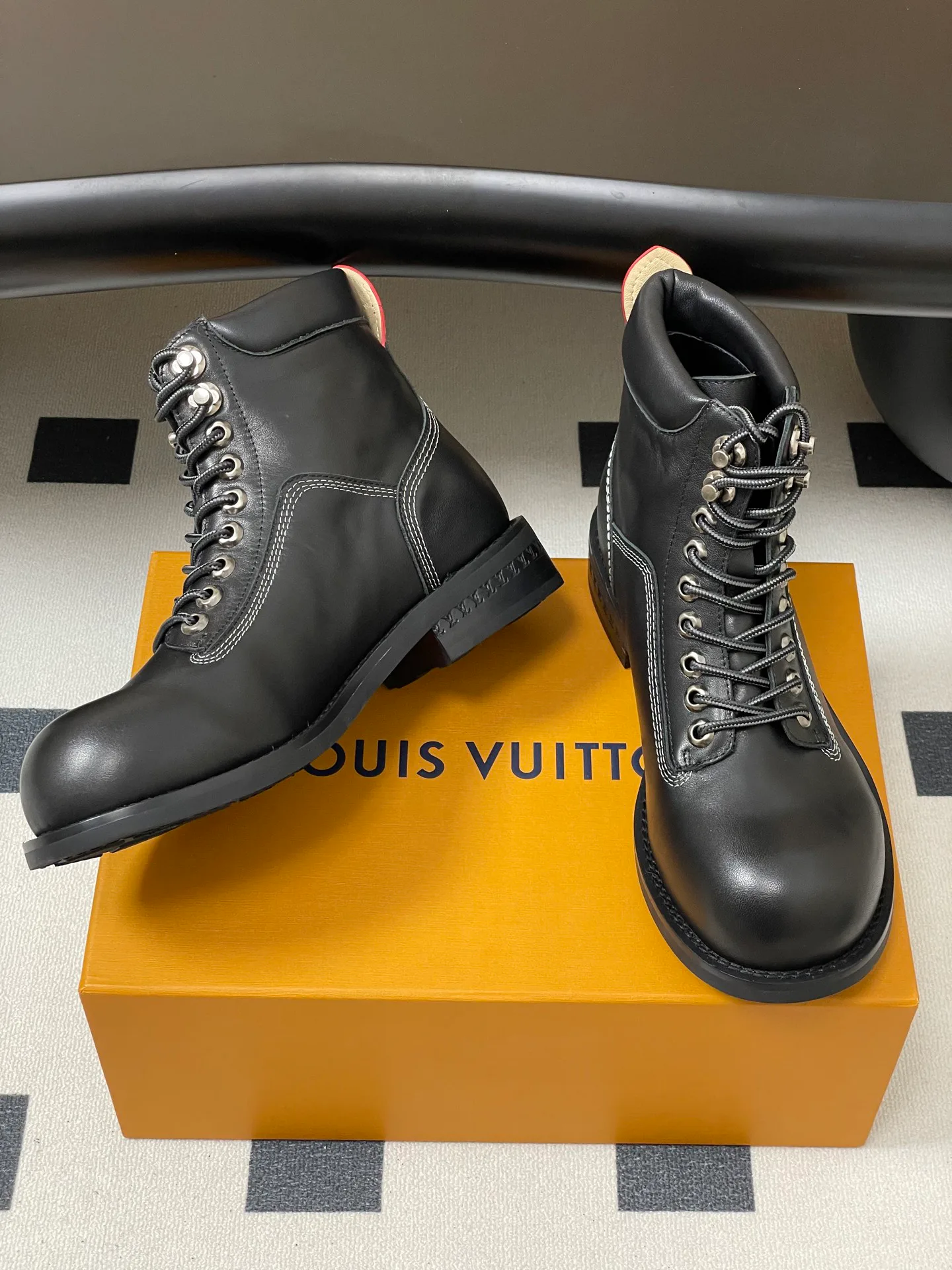 Ботинки Мужские Louis Vuitton 139044