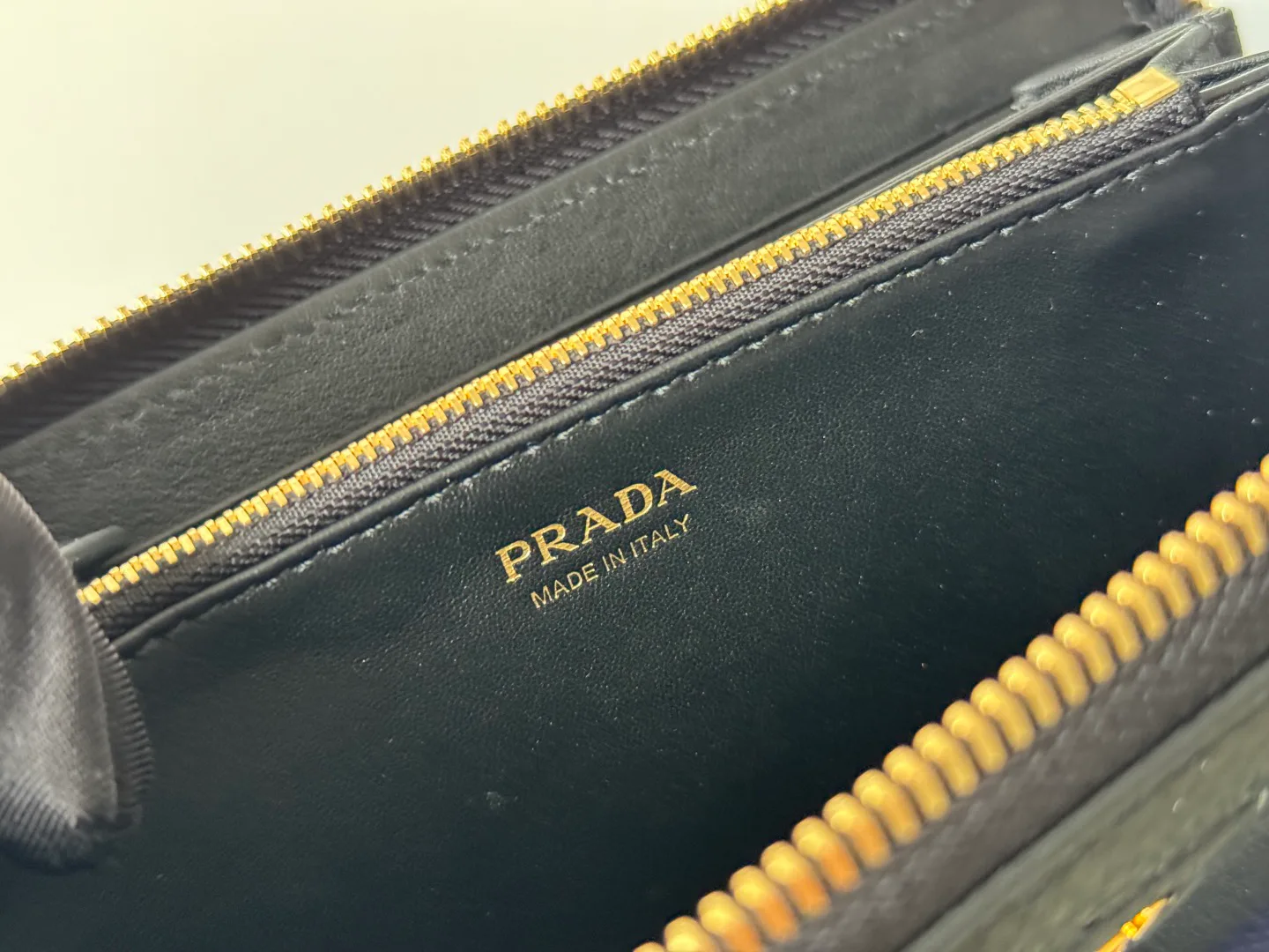 Клатчи Женские Prada 18000077