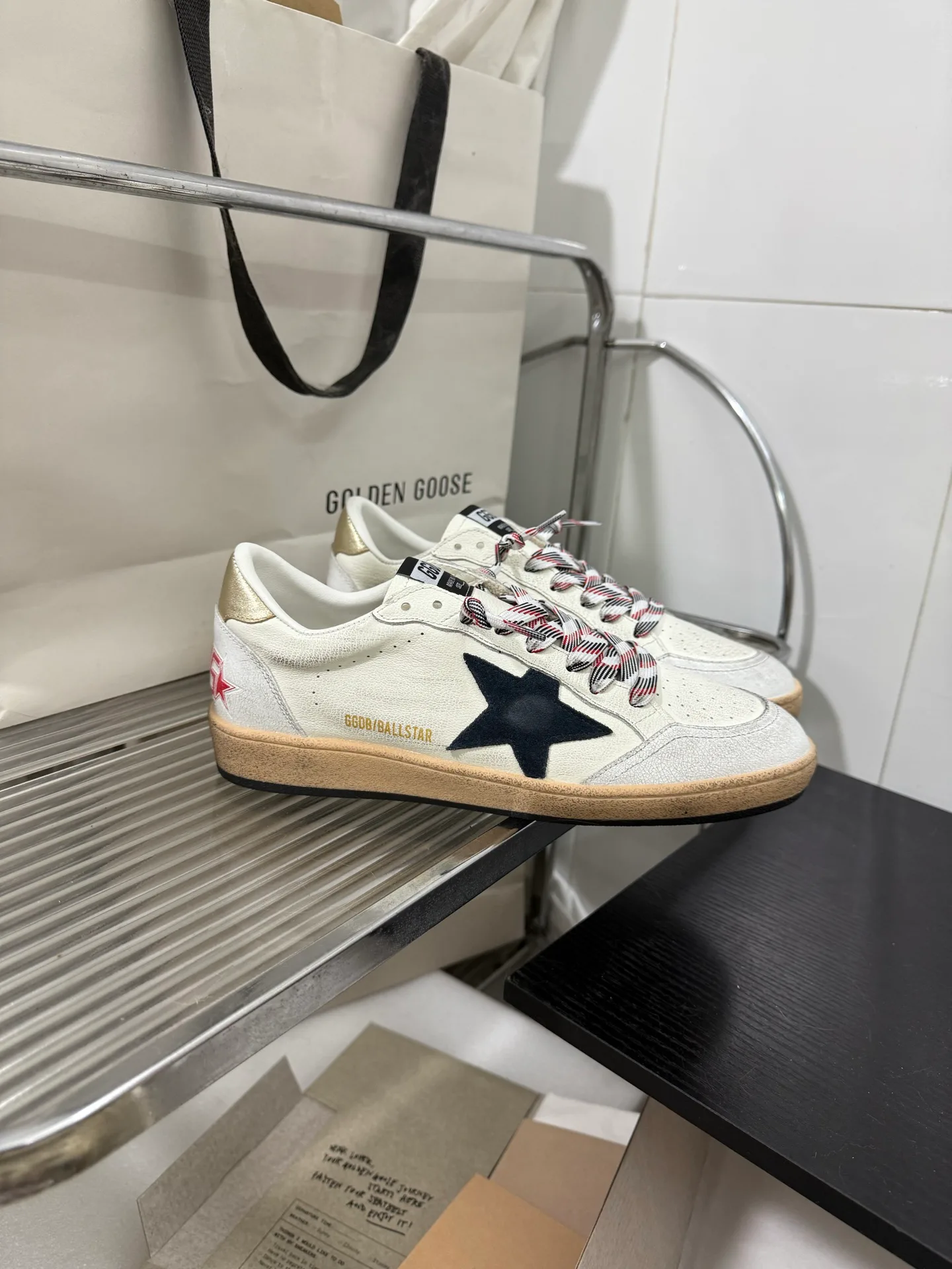 Кроссовки Женские Golden Goose 18211910