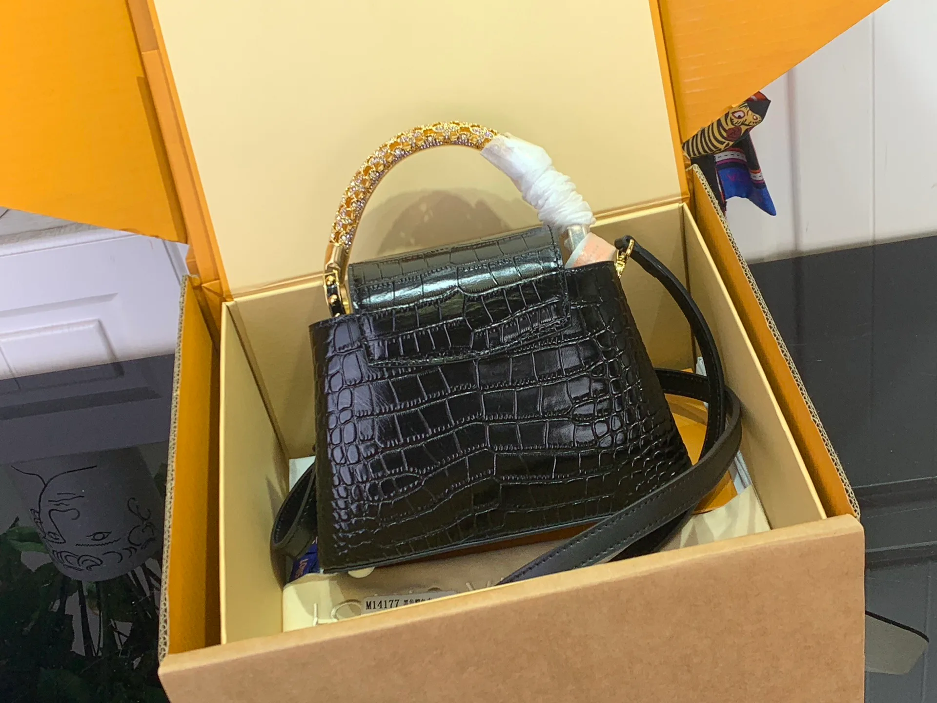 Классические Сумки Женские Louis Vuitton 17796555
