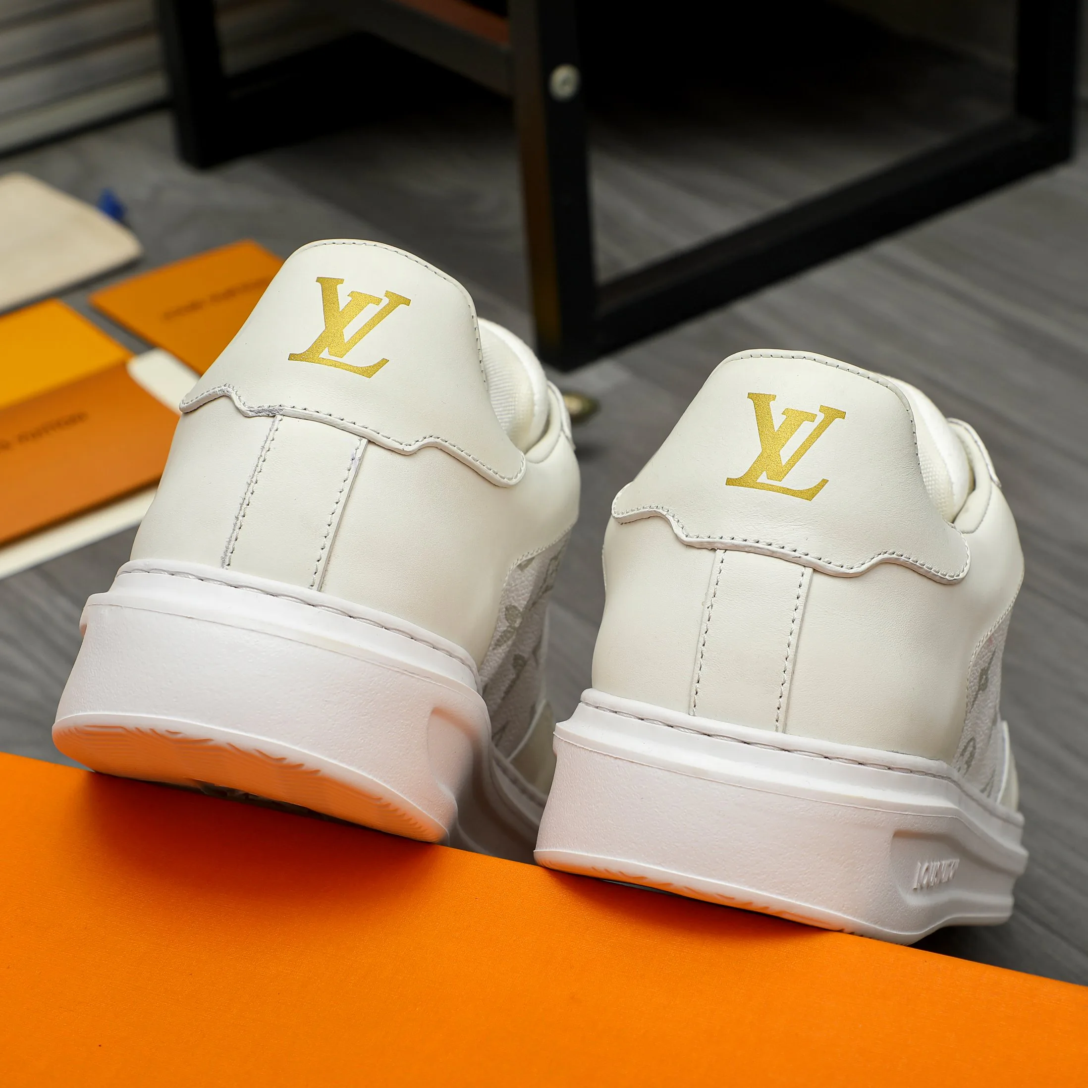 Кроссовки Мужские Louis Vuitton 288051