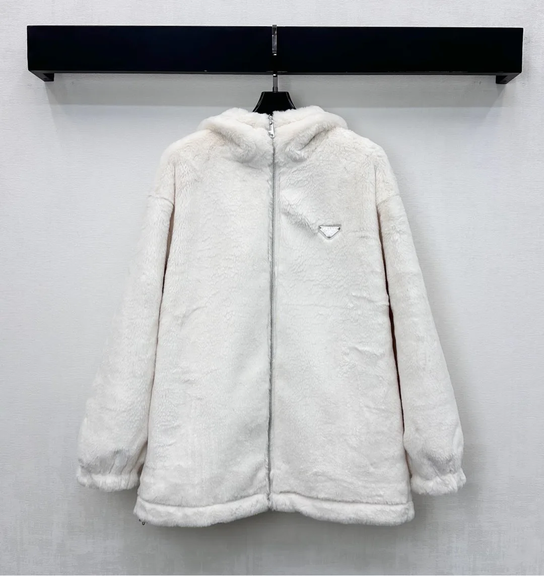 Куртки И Пуховики Женские Prada 393727