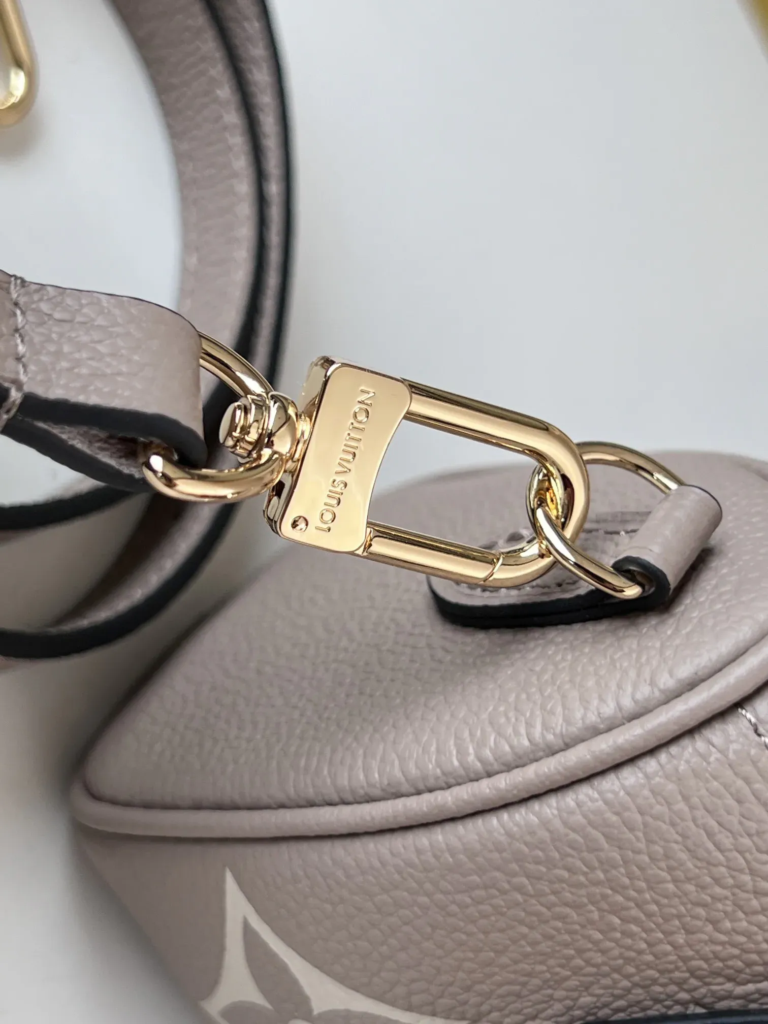 Сумки На Ремне Женские Louis Vuitton 7336