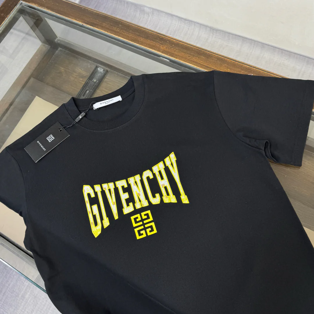 Футболки Женские Givenchy 10620102