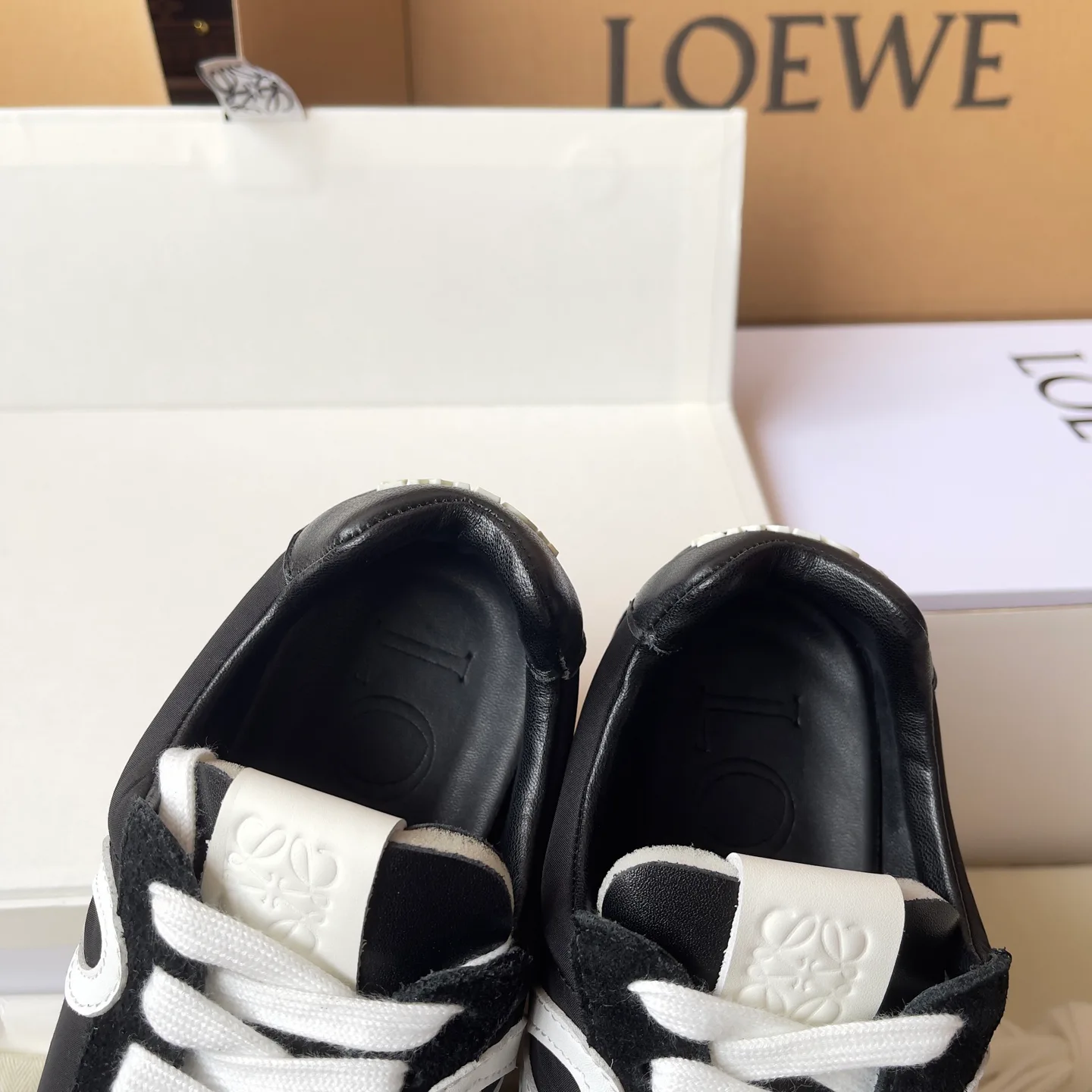 Кроссовки Женские Loewe 18781783