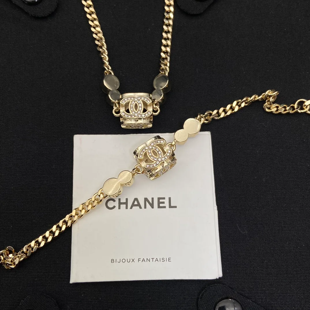 Бижутерия Chanel 12782376
