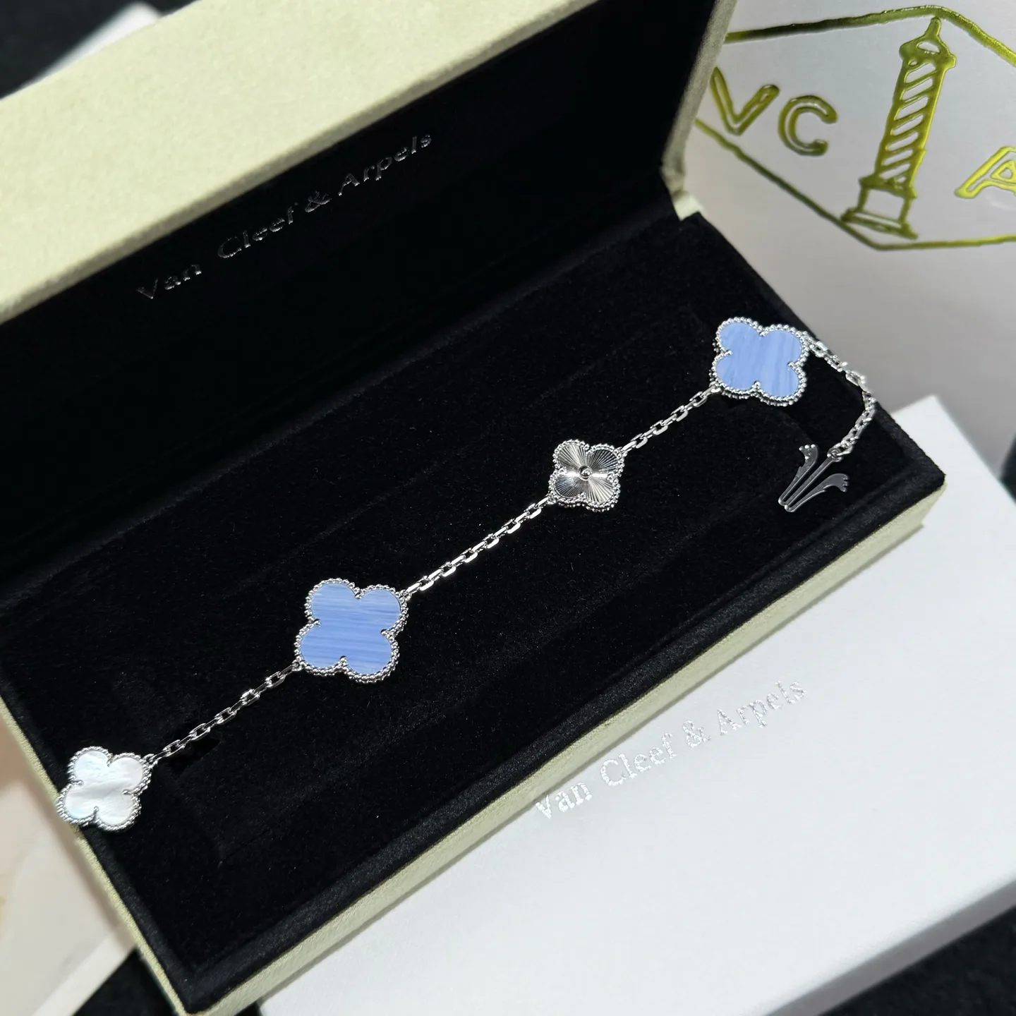 Бижутерия Van Cleef & Arpels 910014