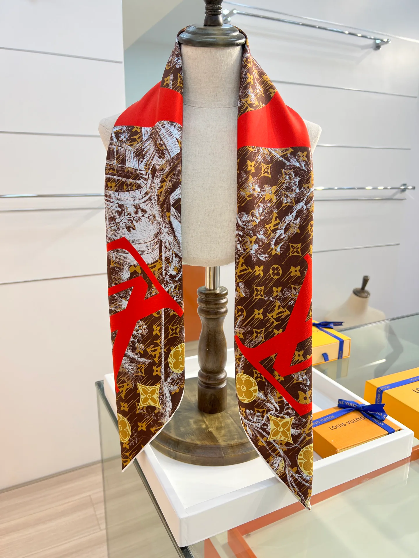 Шарфы Louis Vuitton 1227379